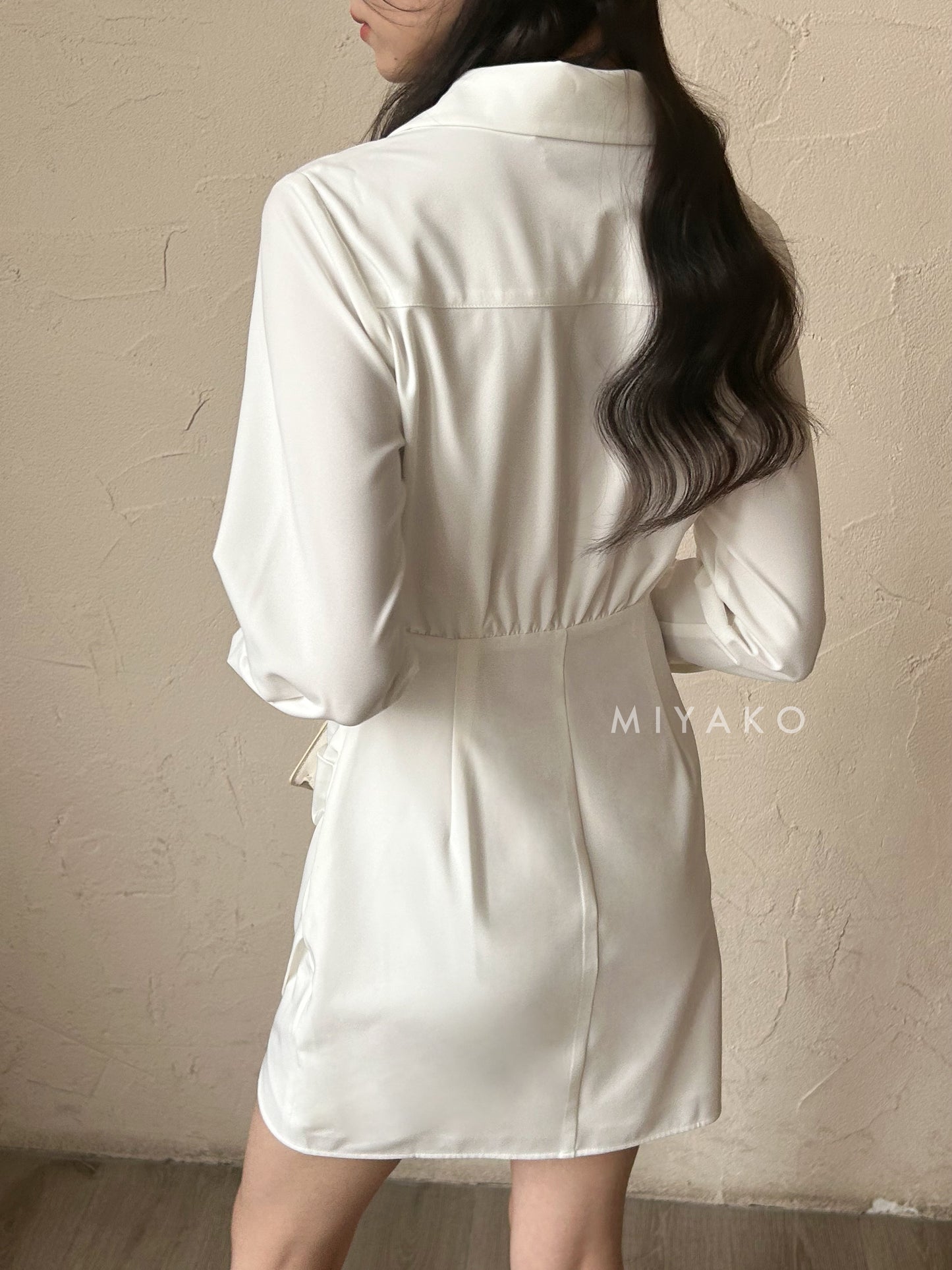 Jovene Collar Long Sleeve Dress in White