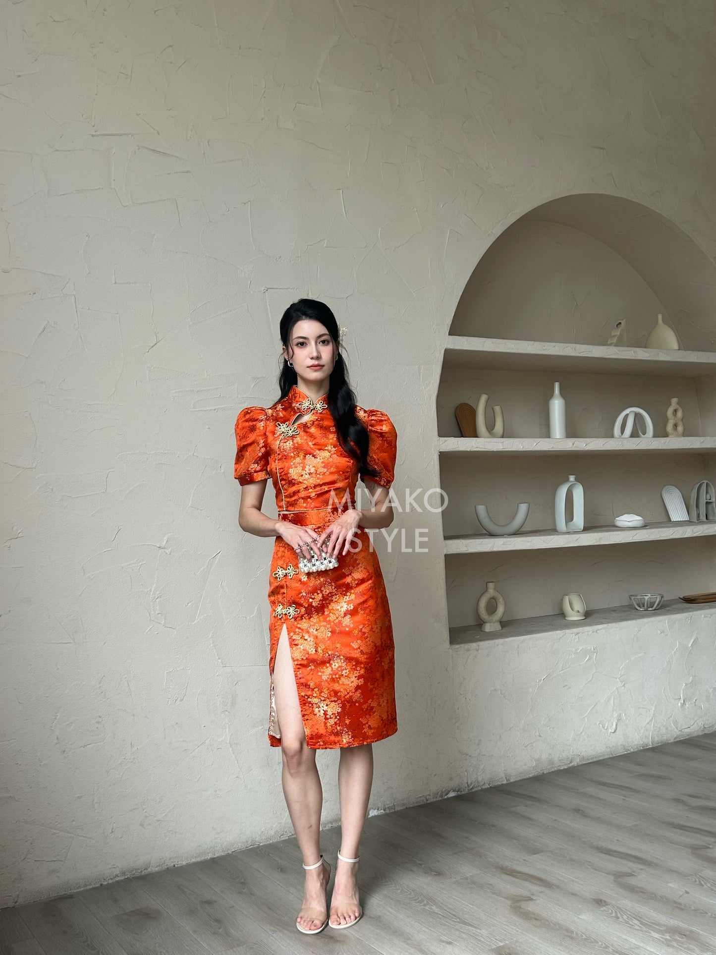 【华丽转身】Li Cheongsam Crop Top in Orange 橘色上衣 ( Top Only)