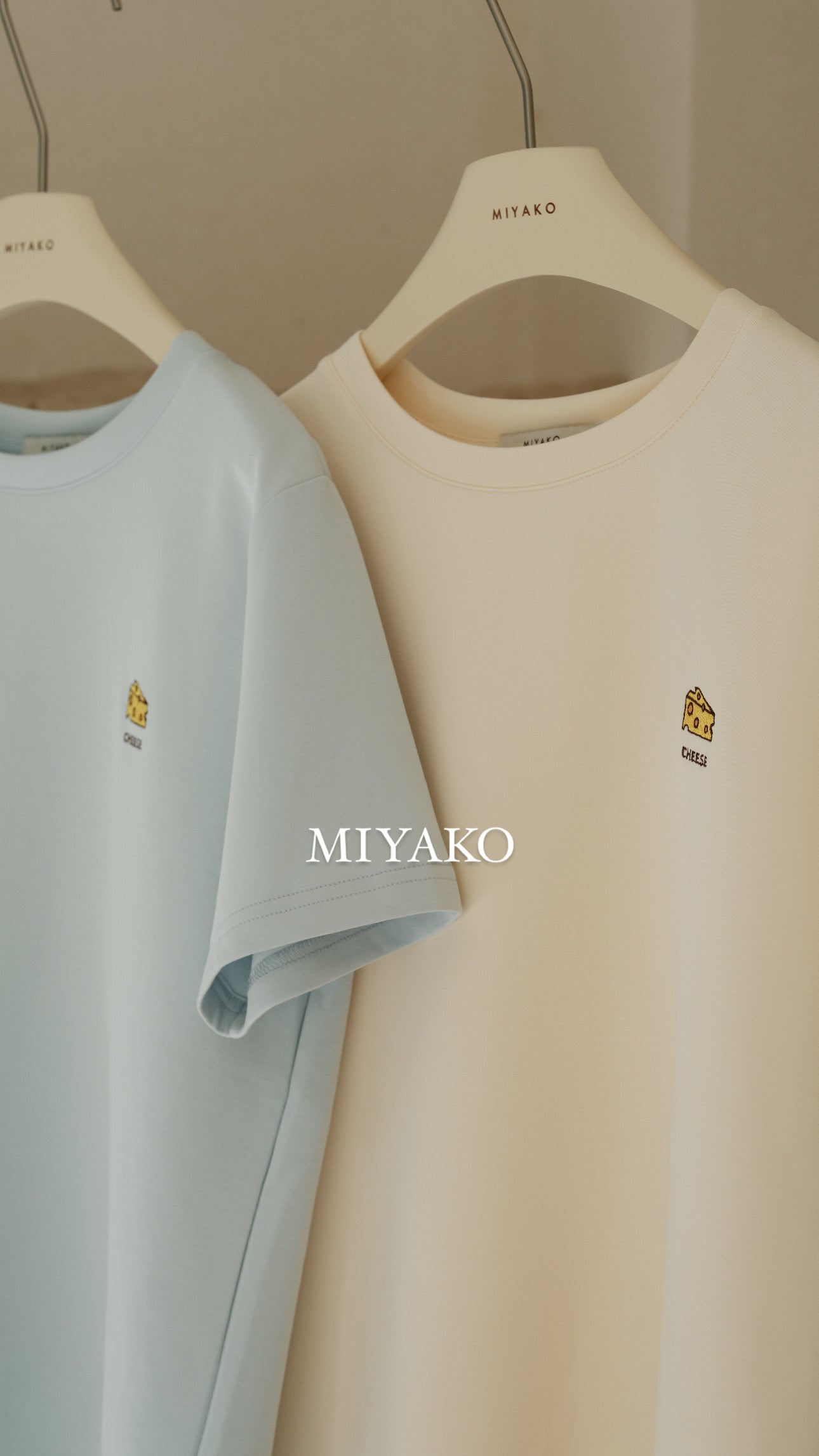 Cheese T shirt in blue 蓝色T恤