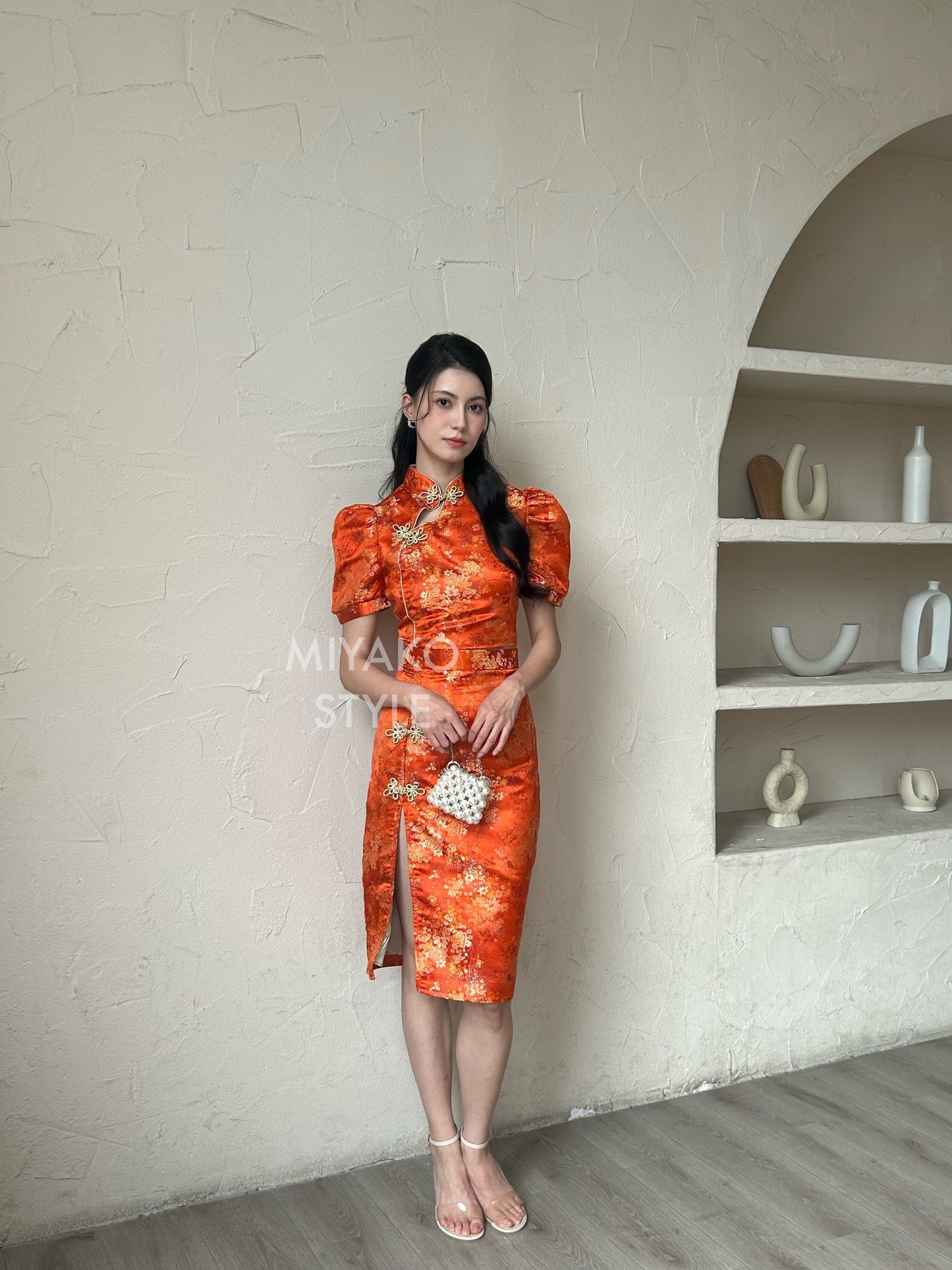 【华丽转身】Li Cheongsam Crop Top in Orange 橘色上衣 ( Top Only)