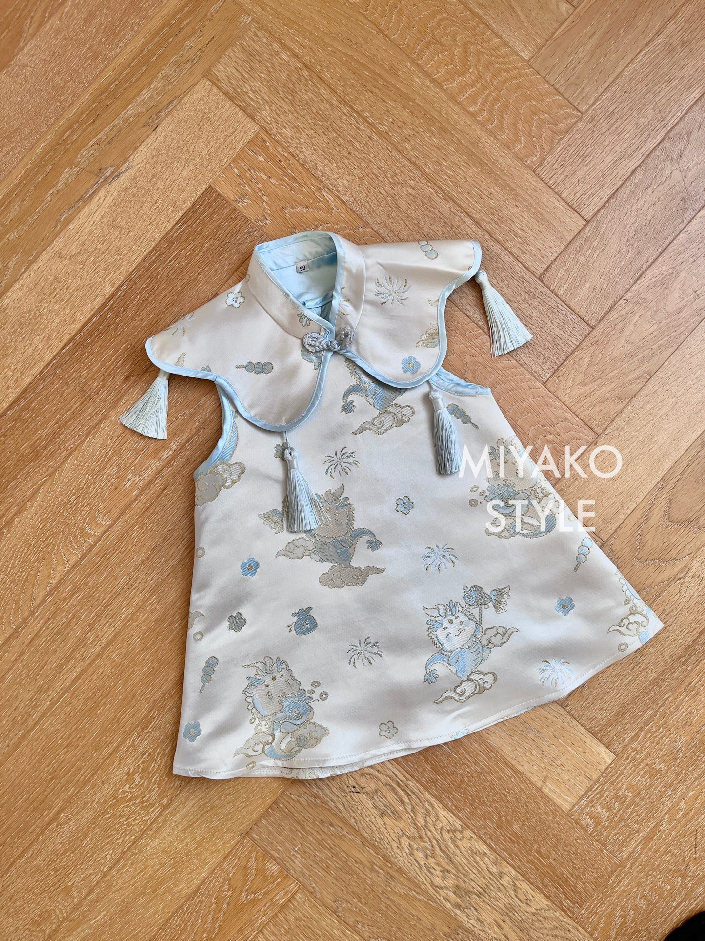 【喜乐龙龙】Joyful Dragon Little Girl Dress in Blue 蓝色 (小女孩 )