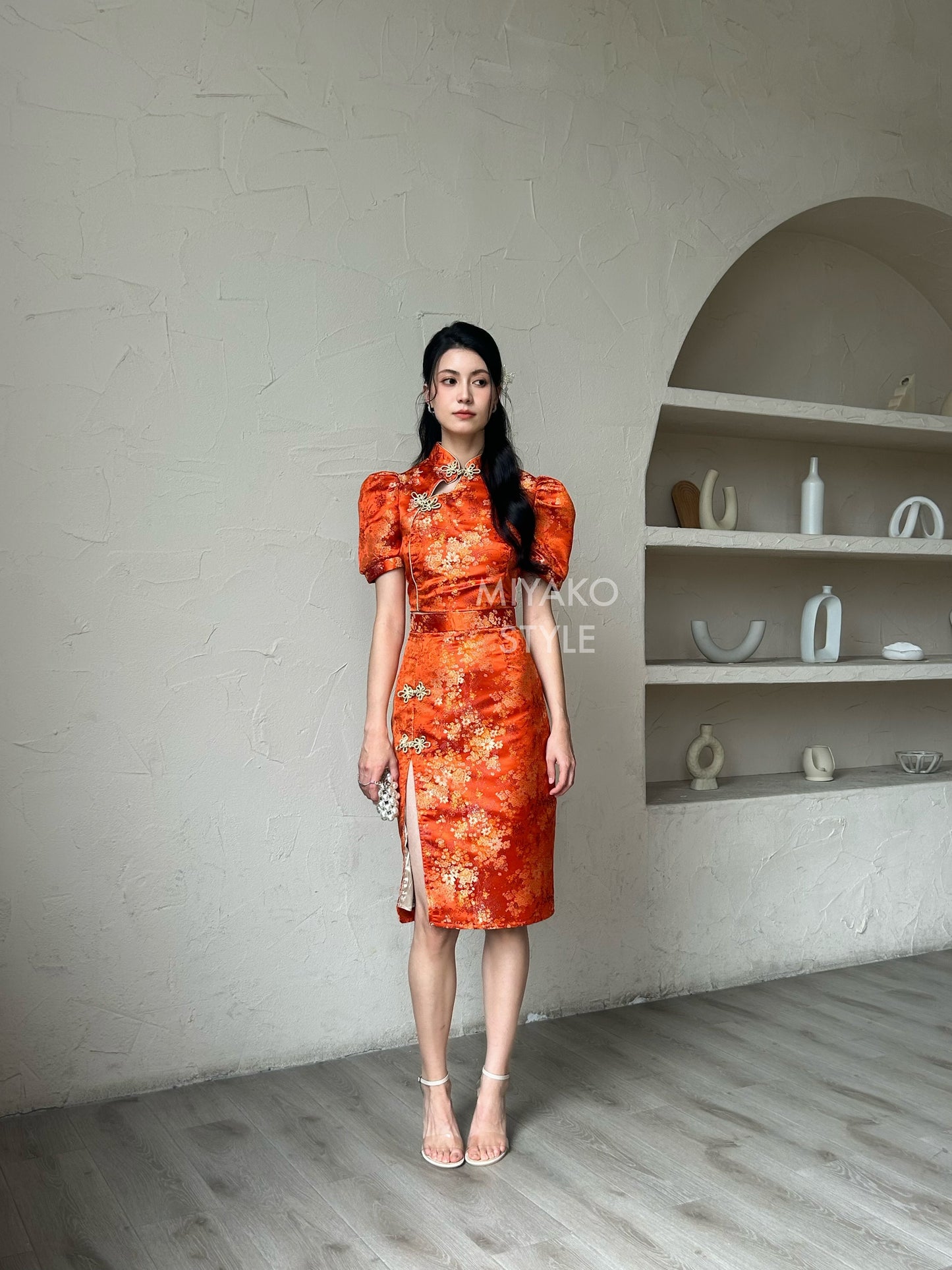 【华丽转身】Li Cheongsam Crop Top in Orange 橘色上衣 ( Top Only)