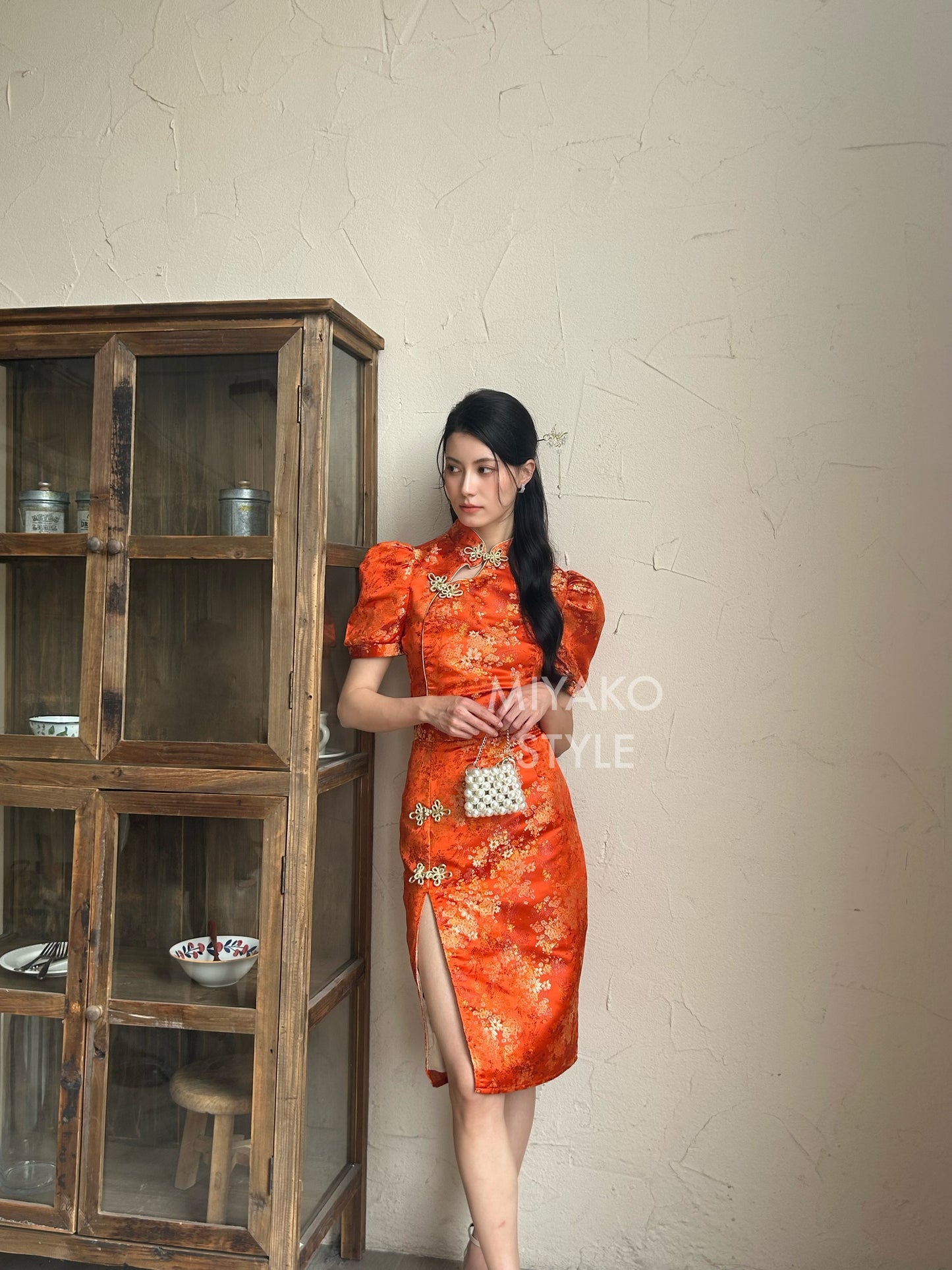 【华丽转身】Li Cheongsam Crop Top in Orange 橘色上衣 ( Top Only)