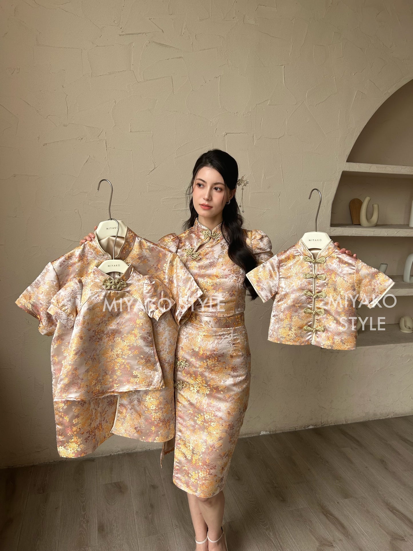 【华丽转身】Li Little Boy Cheongsam suit in Champagne Pink 香槟男童款