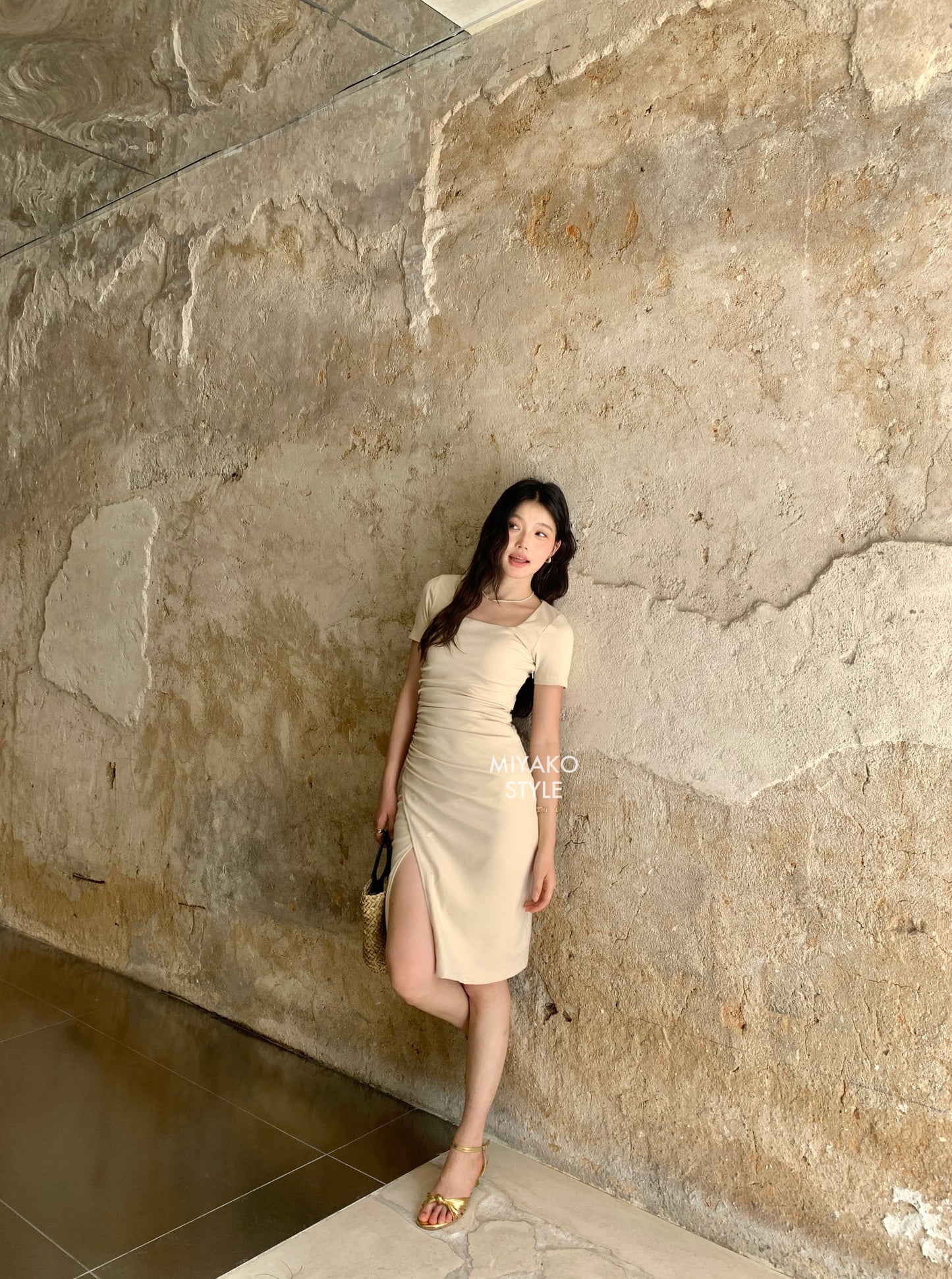 (DEFECT) Valentina Short Sleeve Split Dress