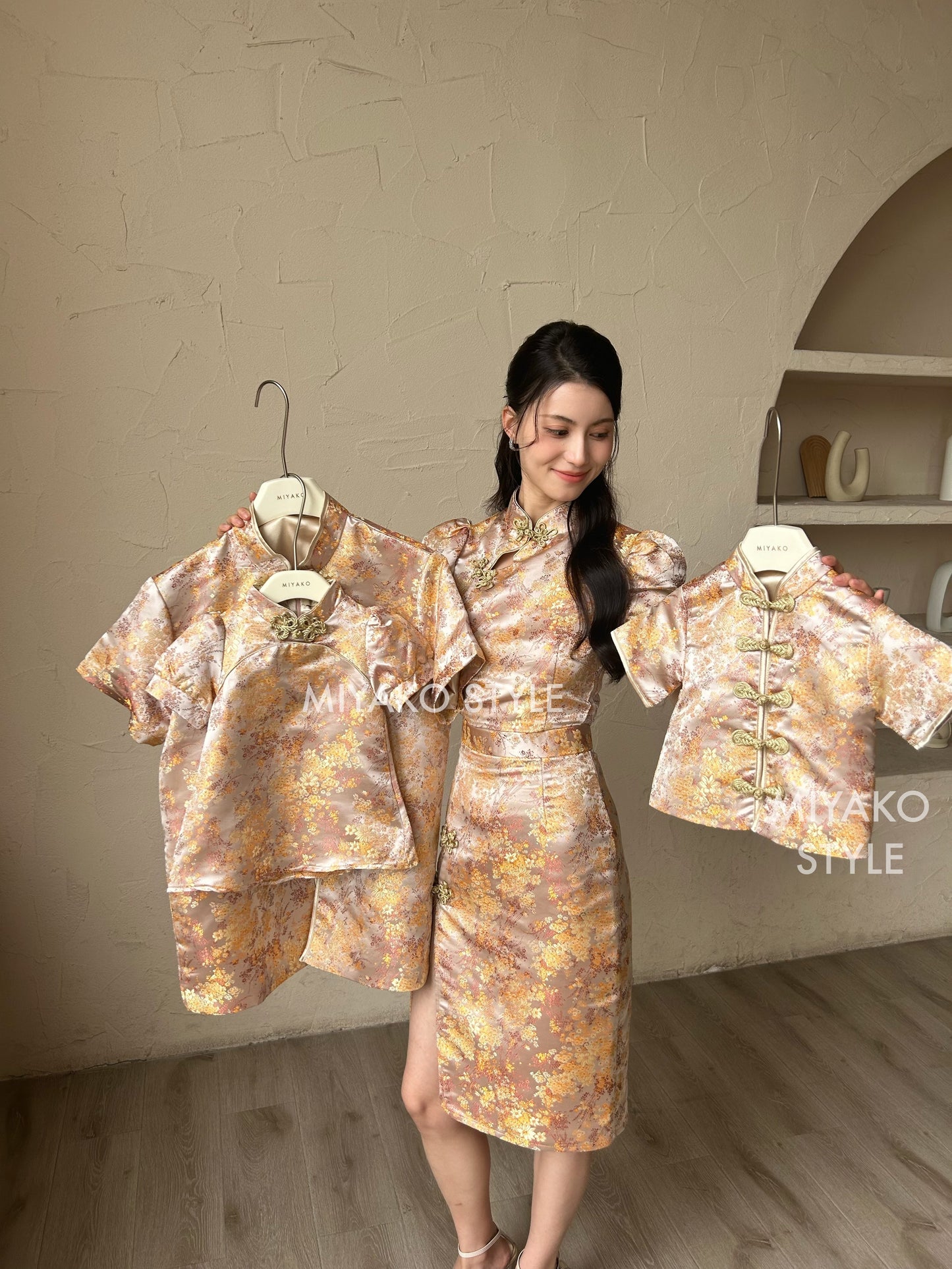 【华丽转身】Li Cheongsam skirt in Champagne Pink 香槟粉半裙 ( Skirt Only)