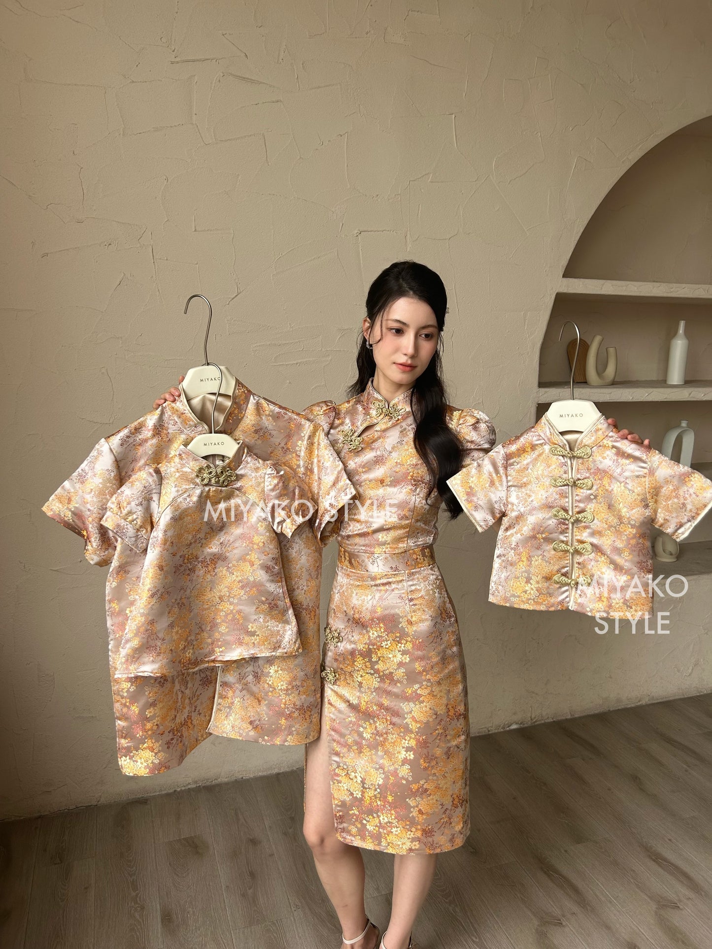 【华丽转身】Li Little Boy Cheongsam suit in Champagne Pink 香槟男童款