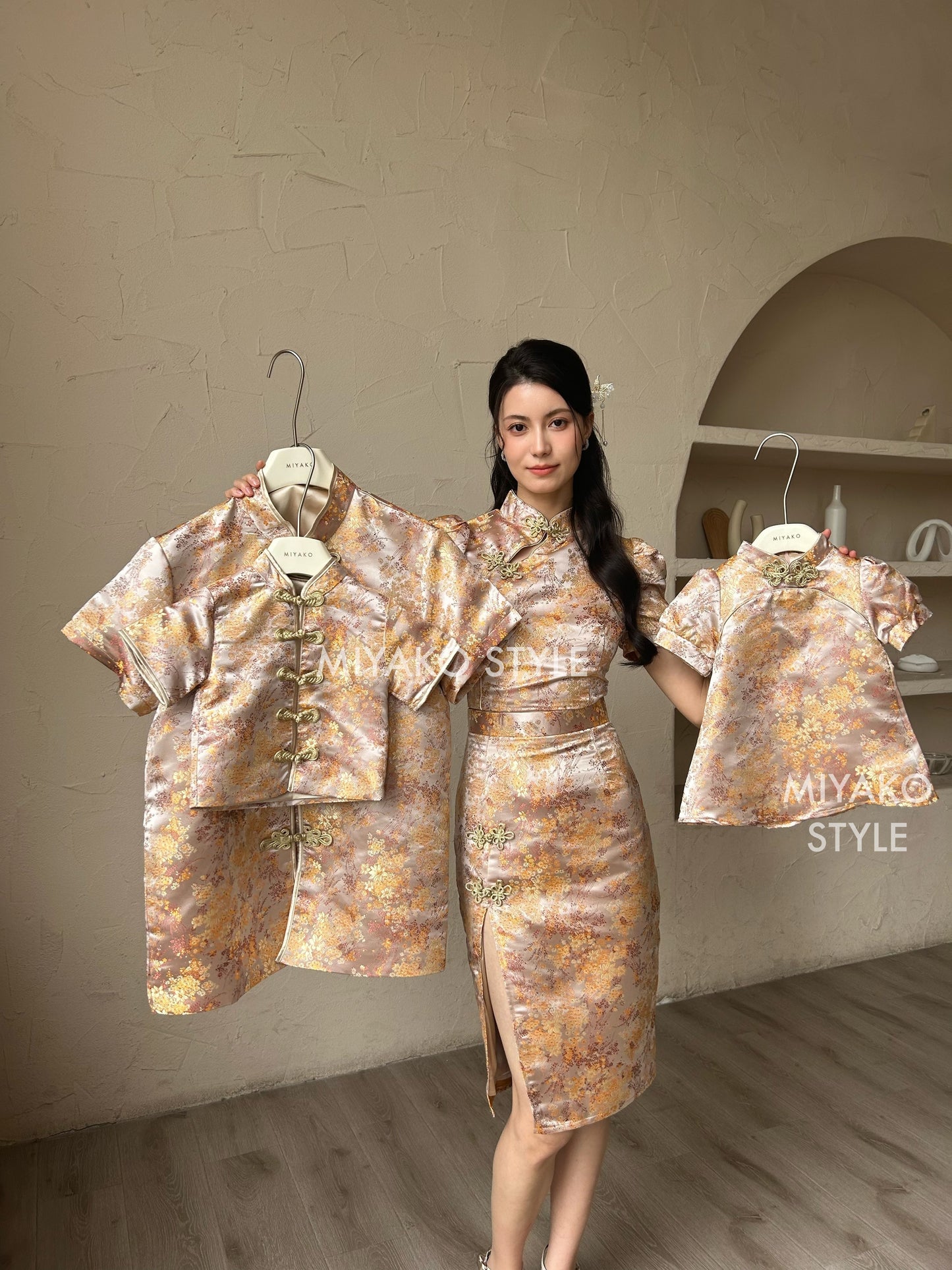 【华丽转身】Li Little Boy Cheongsam suit in Champagne Pink 香槟男童款