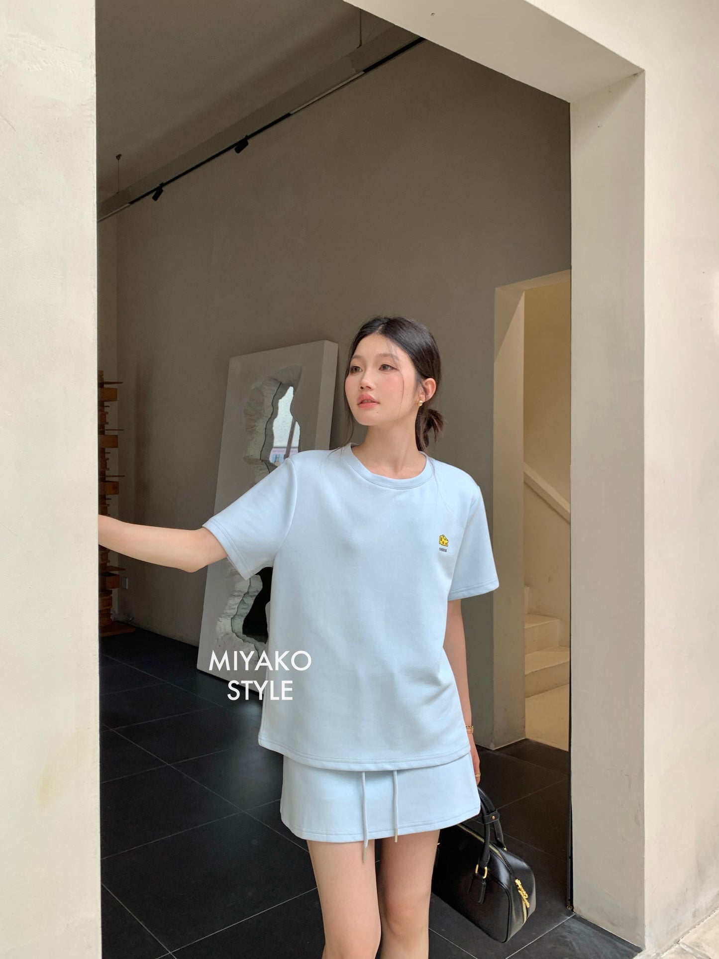 Cheese T shirt in blue 蓝色T恤