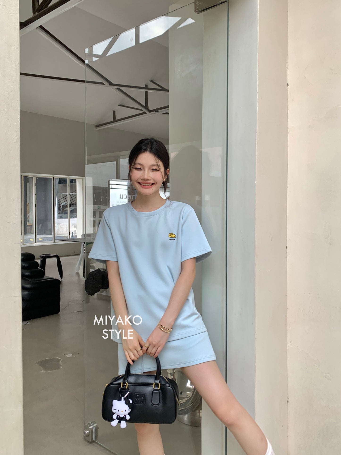 Cheese T shirt in blue 蓝色T恤