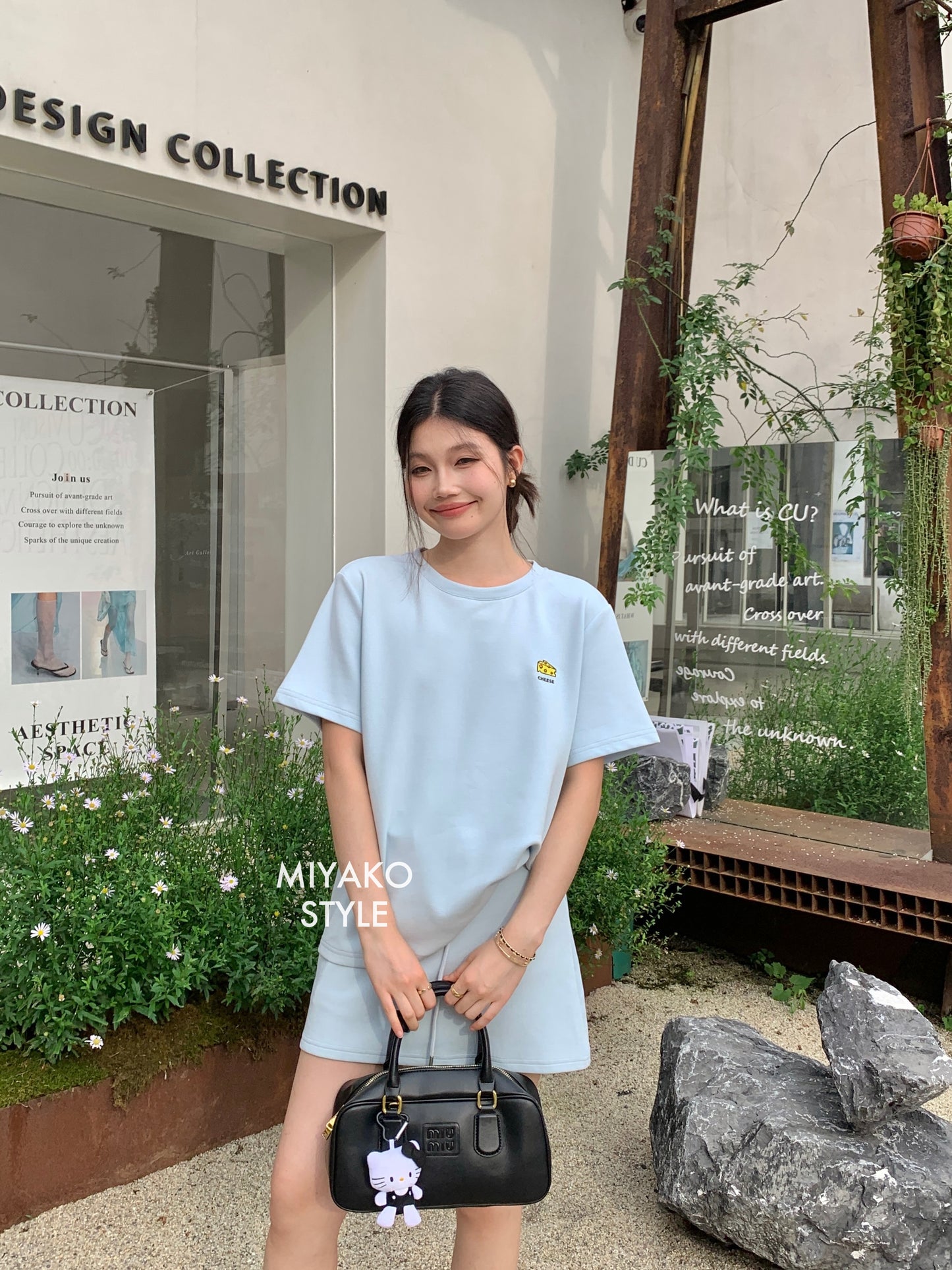 Cheese T shirt in blue 蓝色T恤