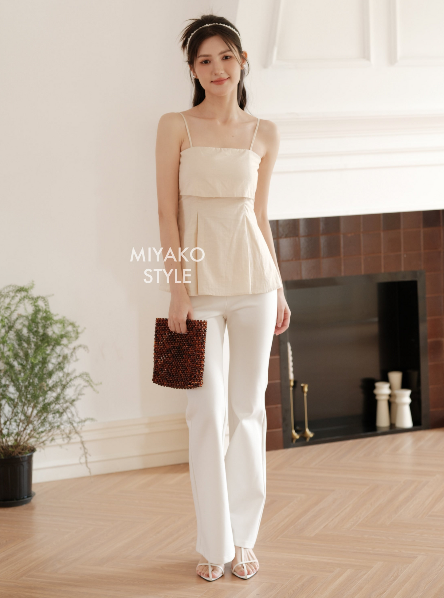 Linen Padded Cami Top in Beige