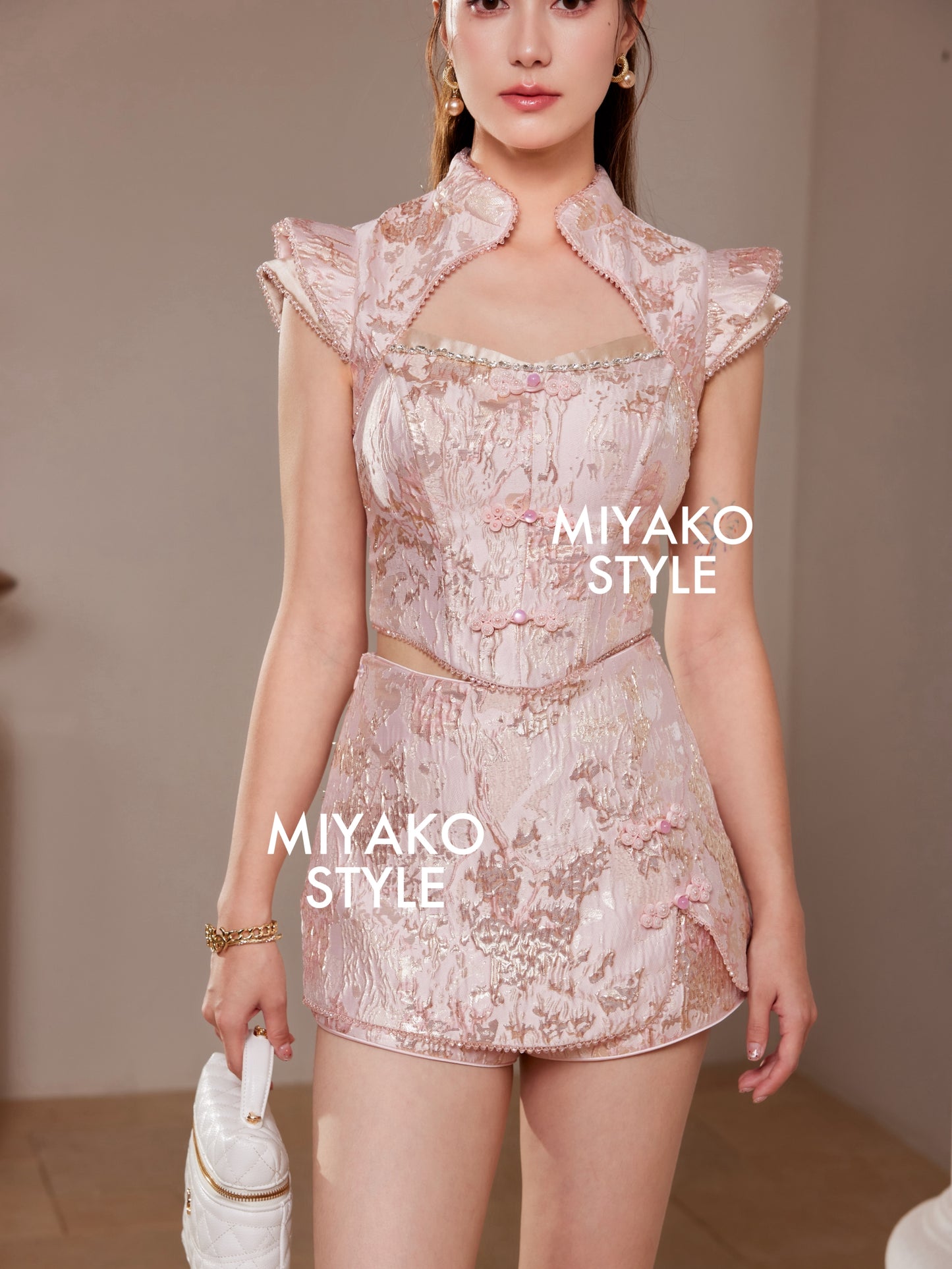 【人气女团】Rosie Premium Cheongsam Top in Pink 粉色女装上衣