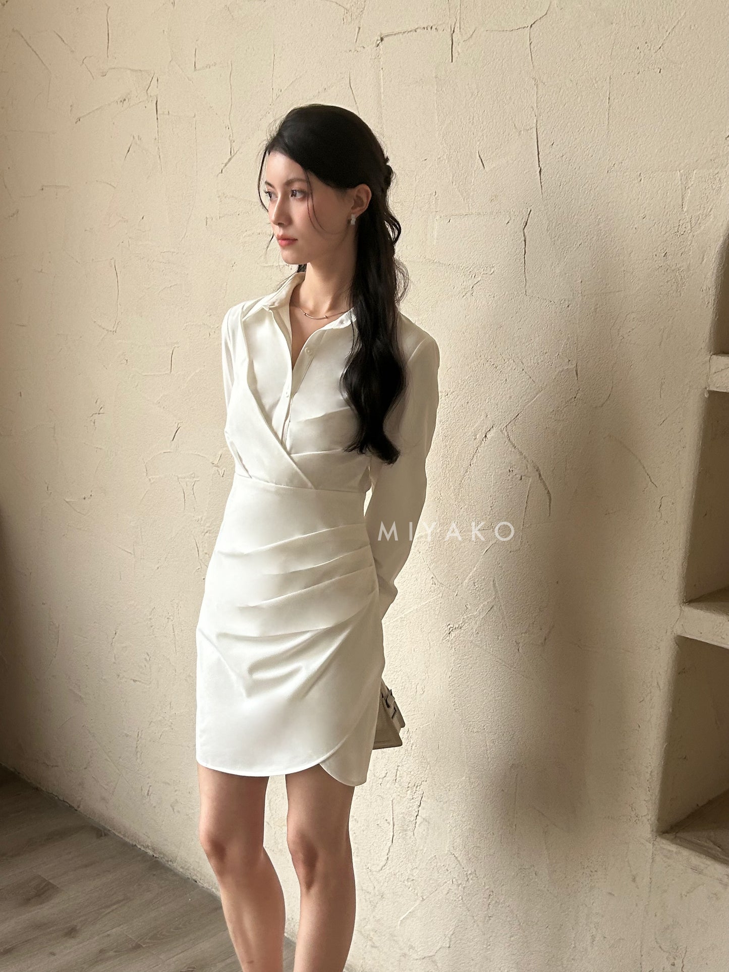 Jovene Collar Long Sleeve Dress in White