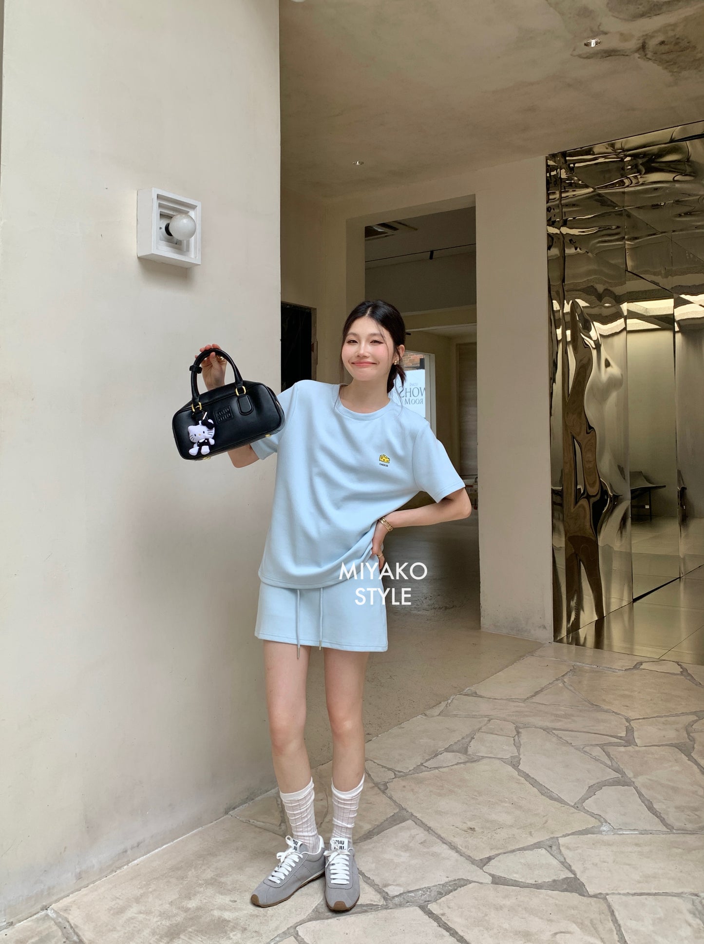 Cheese T shirt in blue 蓝色T恤