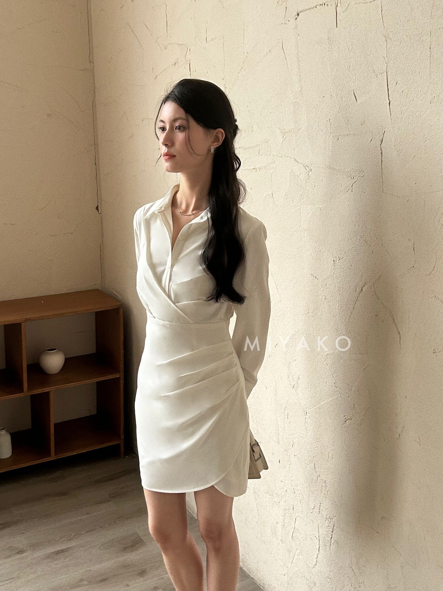 Jovene Collar Long Sleeve Dress in White