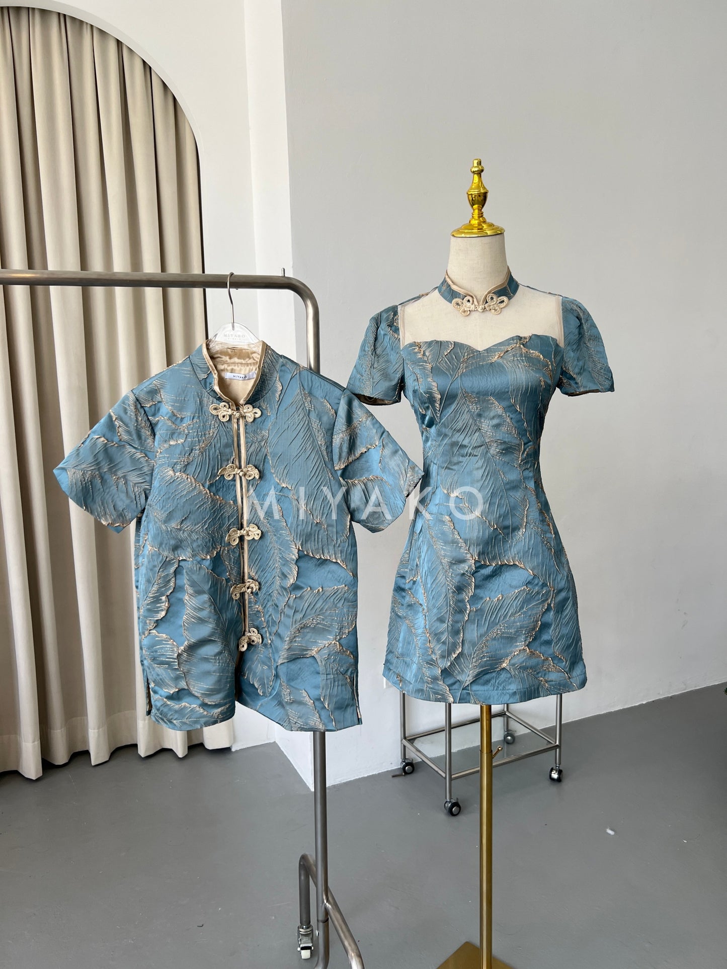 【金枝玉葉】  Yu Ye Premium Cheongsam in Dark Color (Baby) 深色婴儿服