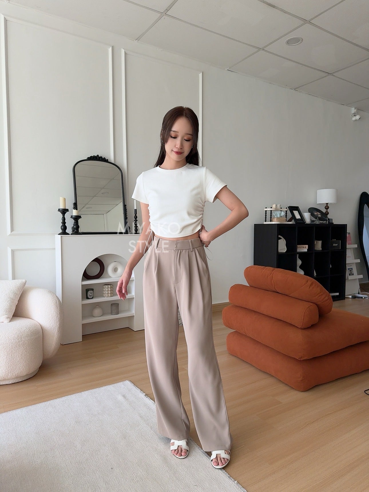 (DEFECT) Renee Short Sleeve Crop Top in White