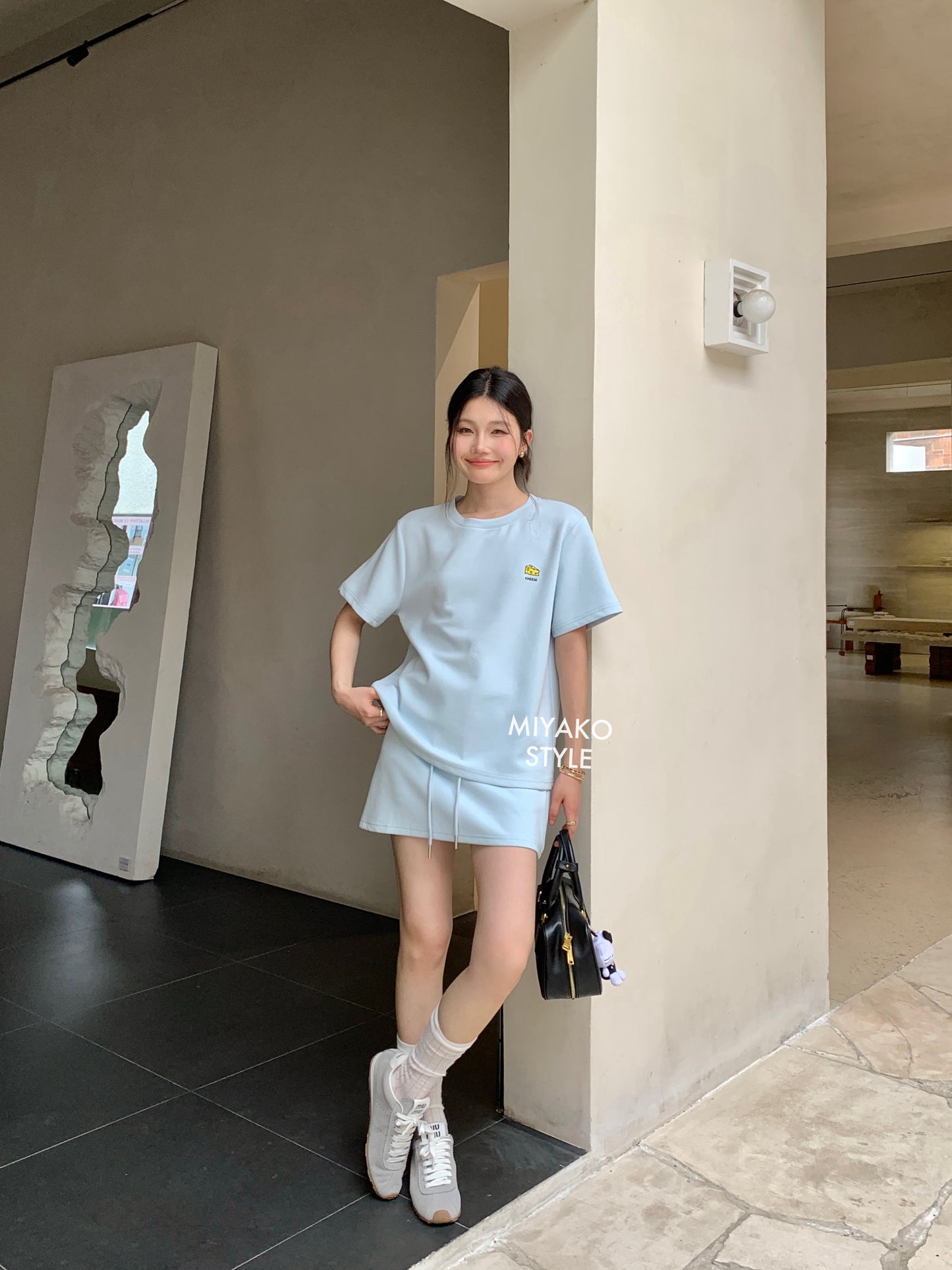 Cheese T shirt in blue 蓝色T恤