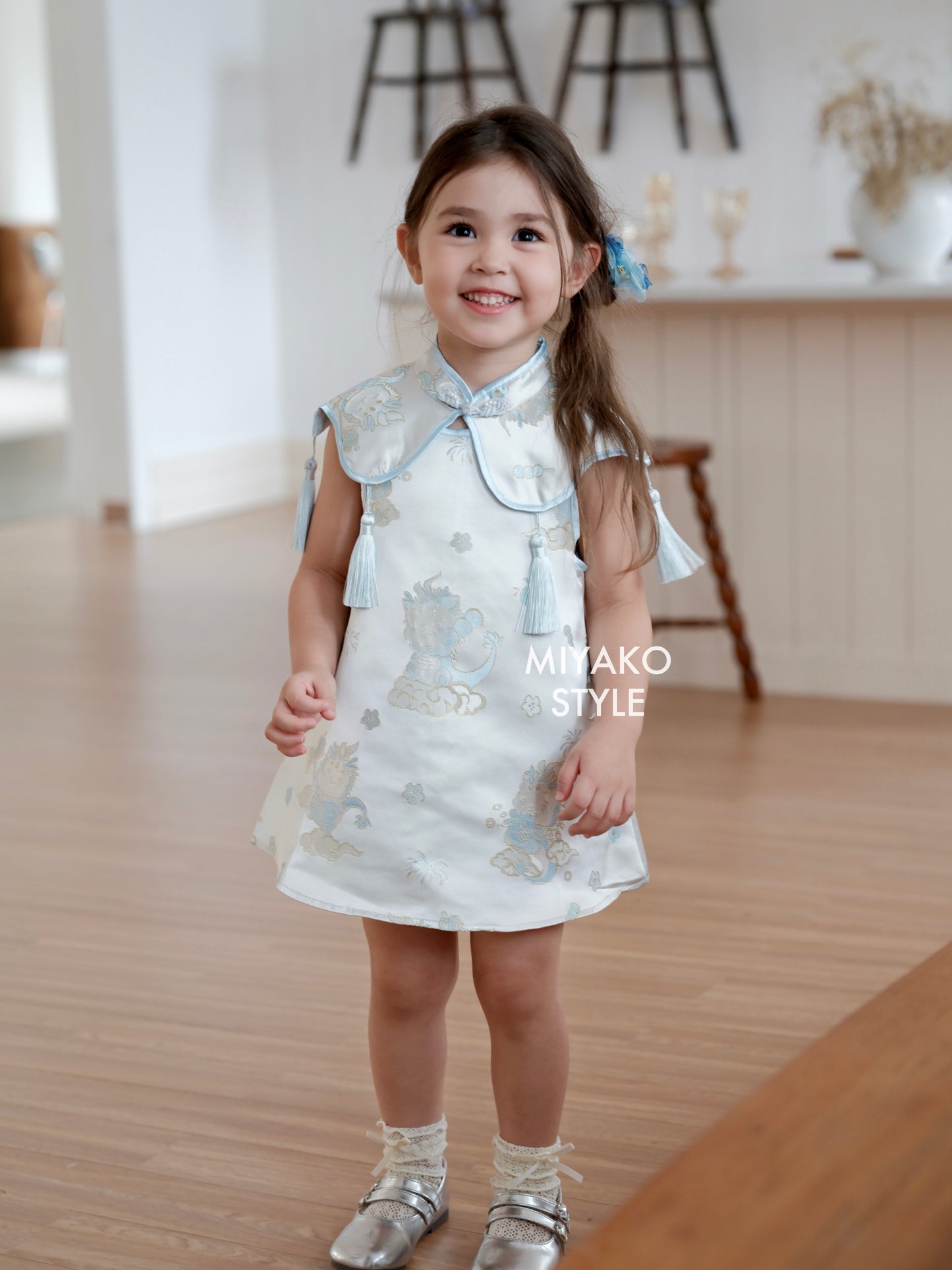 【喜乐龙龙】Joyful Dragon Little Girl Dress in Blue 蓝色 (小女孩 )