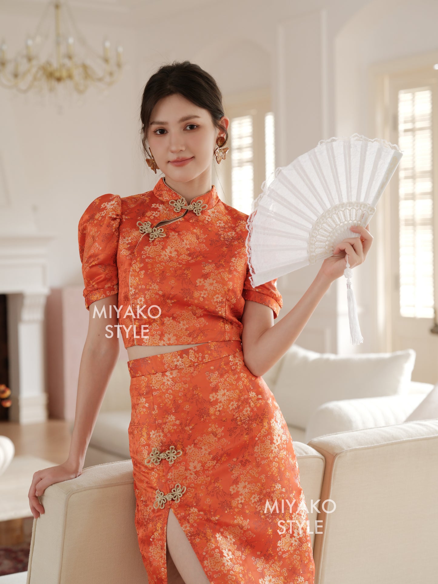 【华丽转身】Li Cheongsam Crop Top in Orange 橘色上衣 ( Top Only)