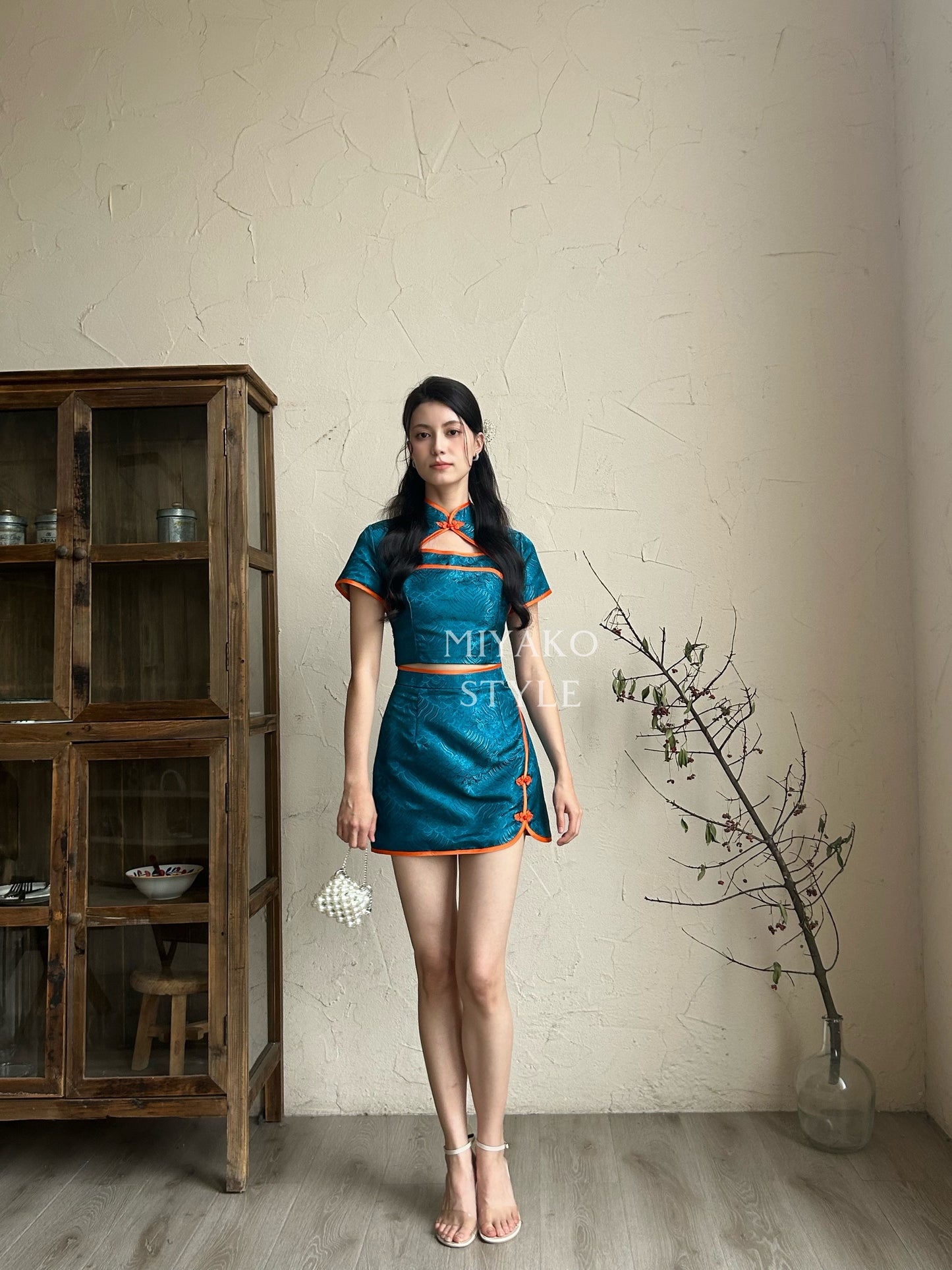 【龍華富貴】 Royal Cheongsam mini skirt in Peacock blue 孔雀蓝 (裙子only)