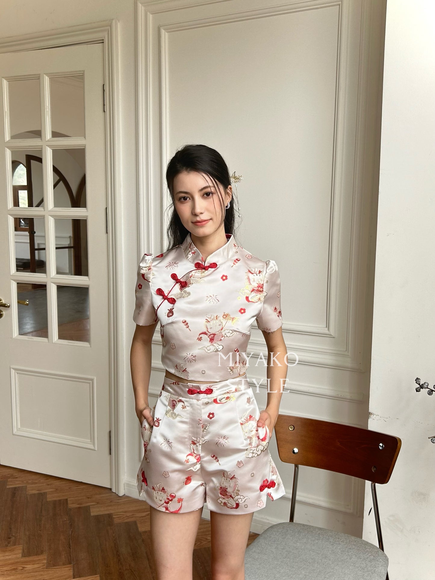 【喜乐龙龙】Joyful Dragon Short in Red 红色(女短裤 only)
