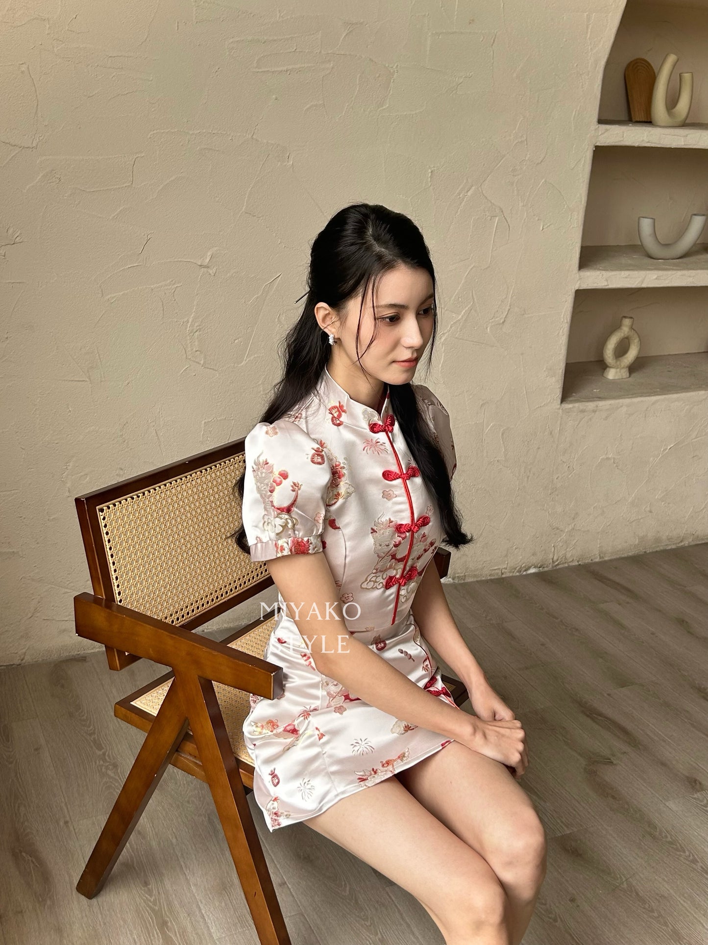 【喜乐龙龙】Joyful Dragon Cheongsam Short Blouse in Blue 蓝色（直扣上衣only）