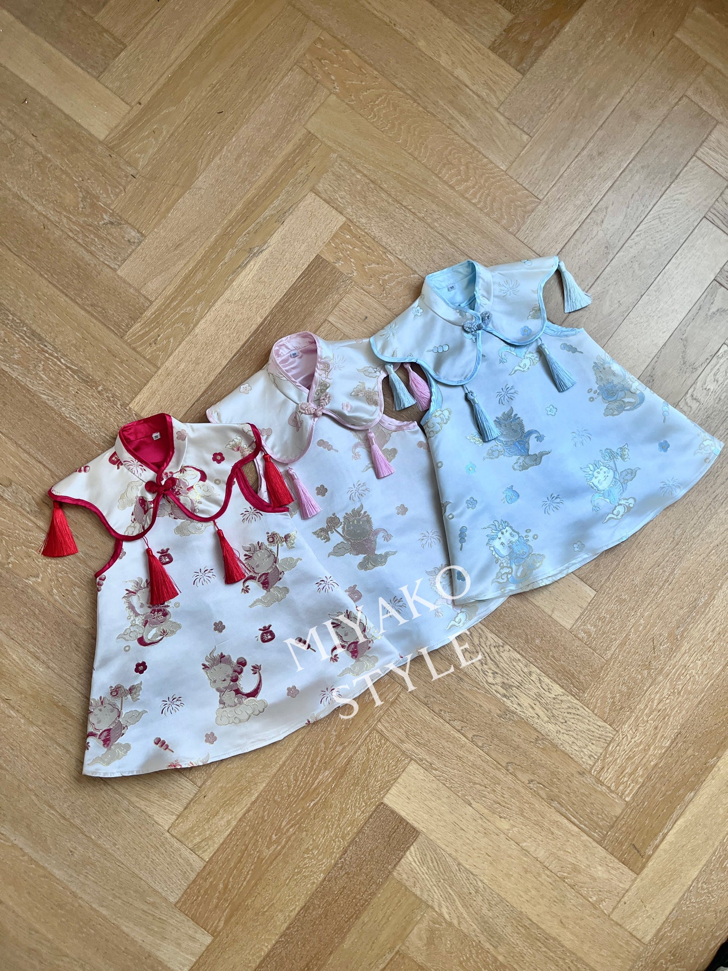 【喜乐龙龙】Joyful Dragon Little Girl Dress in Pink 粉色 (小女孩 )