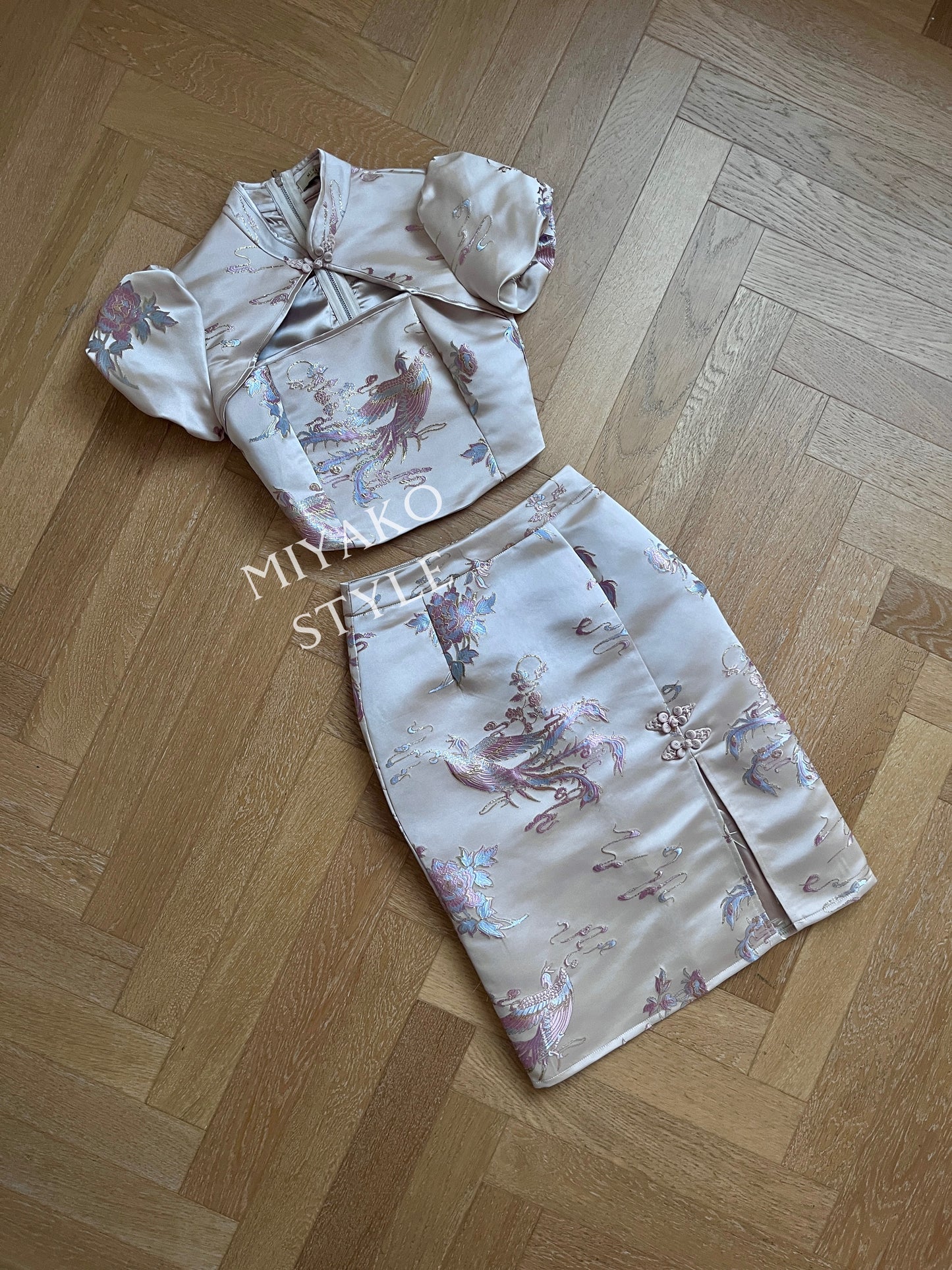 【凤华绝代】Phoenix Cheongsam Midi Skirt in Champagne 香槟金 (半身裙only)