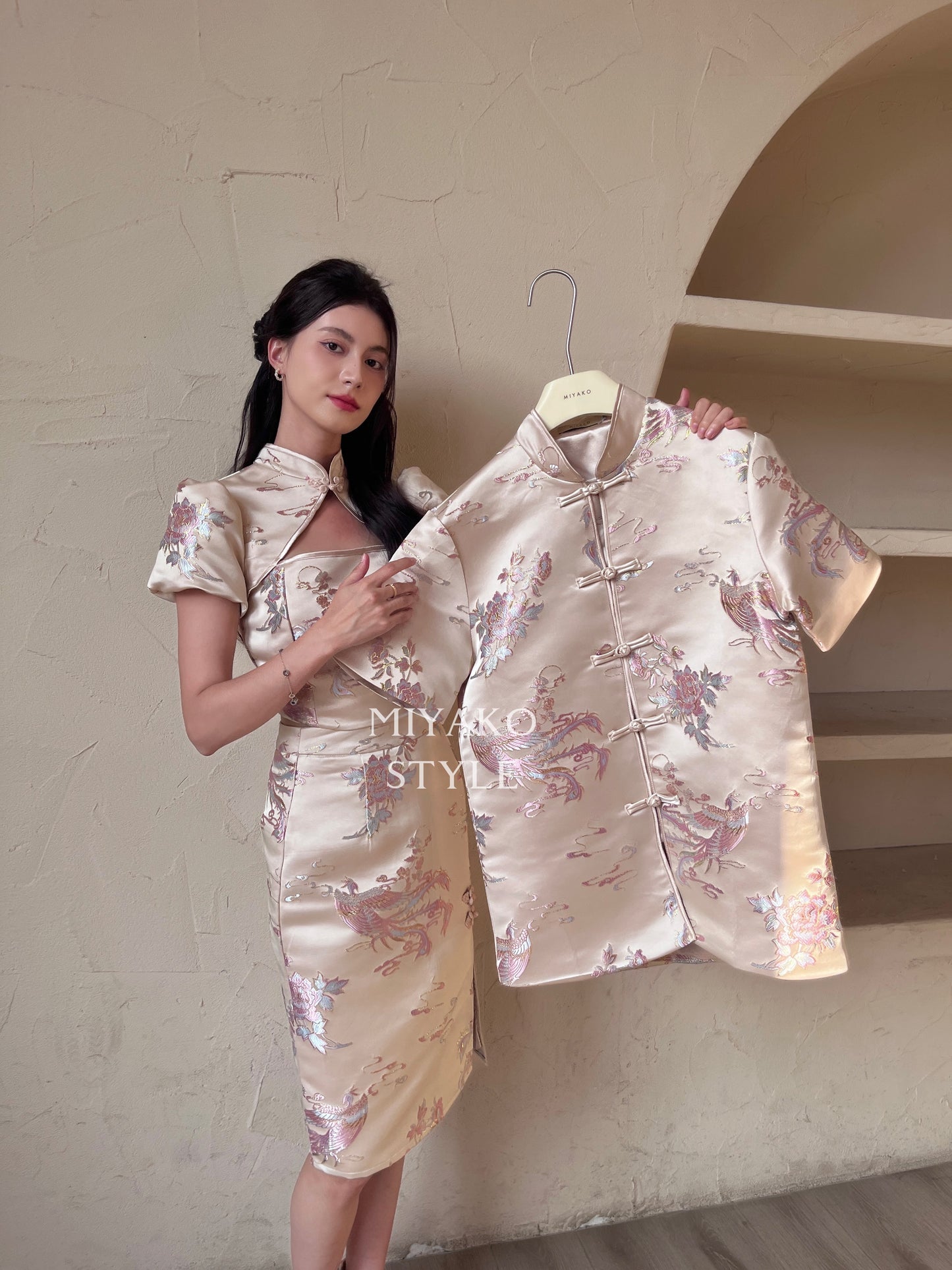 【凤华绝代】Phoenix cheongsam crop top in champagne 香槟金 (镂空上衣only)