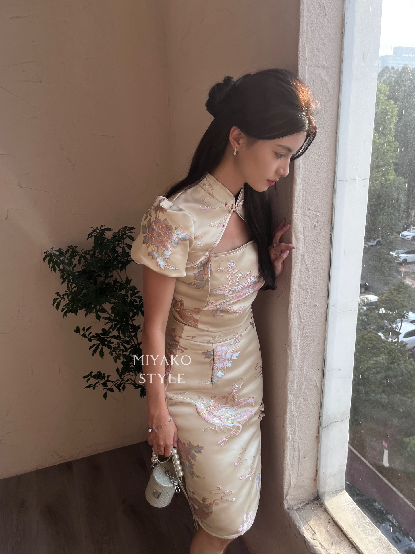【凤华绝代】Phoenix Cheongsam Crop Top in Champagne 香槟金 (镂空上衣only)