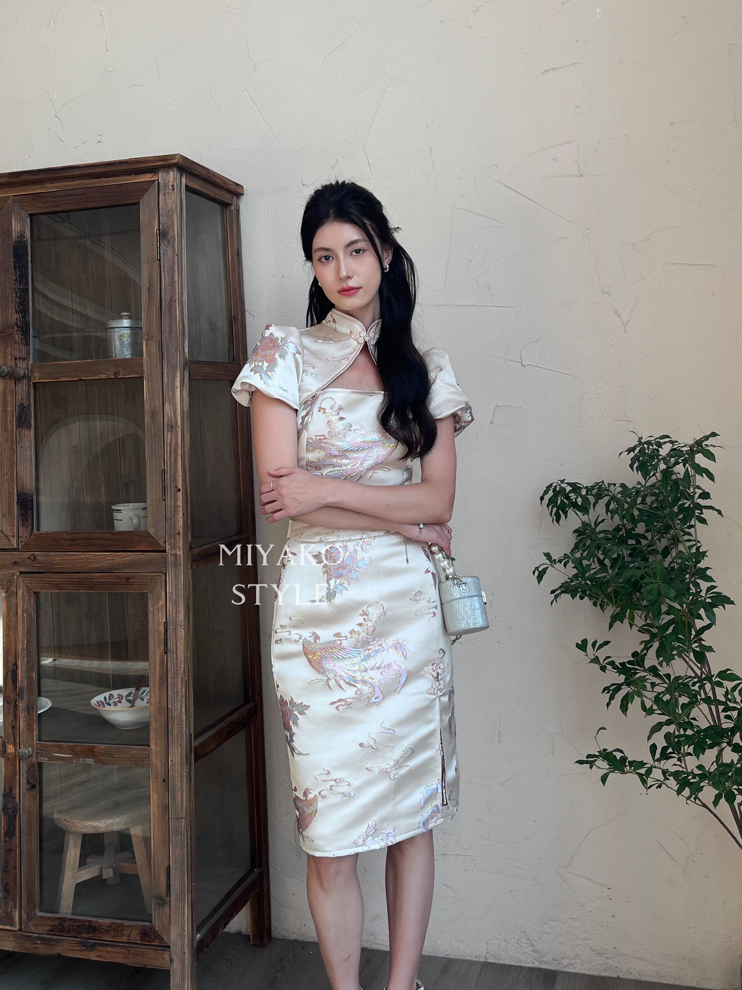 【凤华绝代】Phoenix cheongsam crop top in champagne 香槟金 (镂空上衣only)