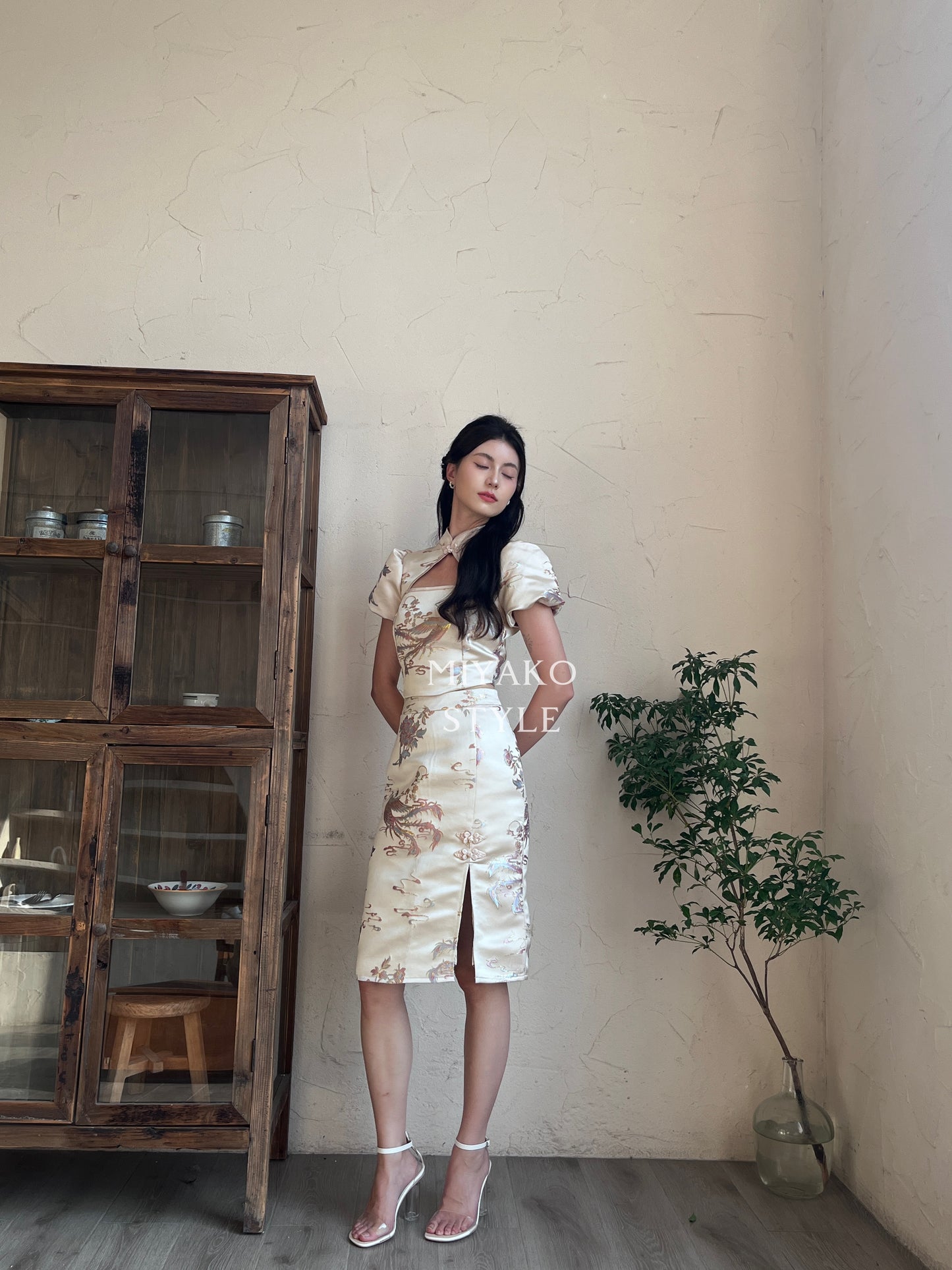 【凤华绝代】Phoenix Cheongsam Crop Top in Champagne 香槟金 (镂空上衣only)
