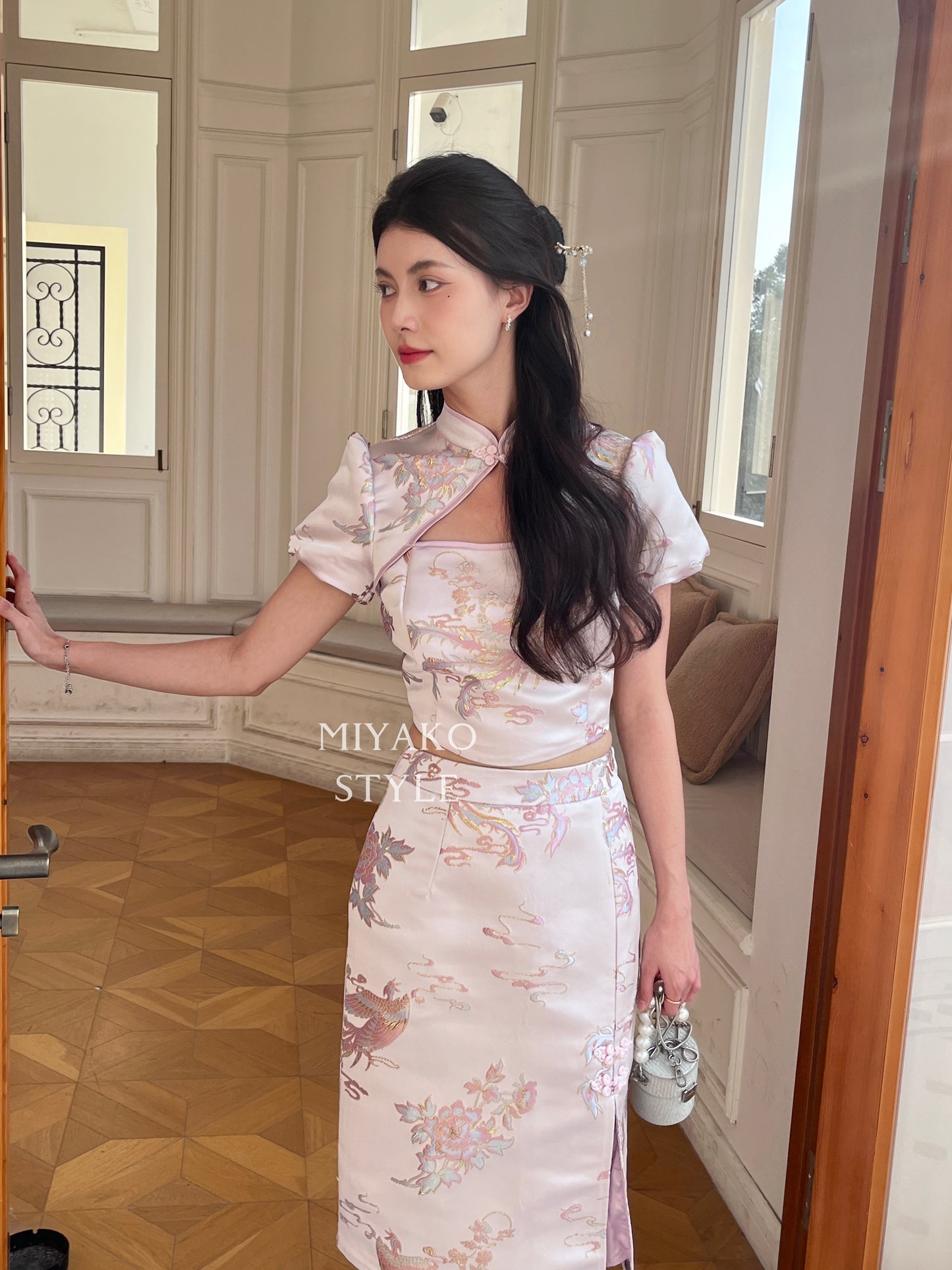 【凤华绝代】Phoenix cheongsam crop top in pink 粉色 (镂空上衣only)