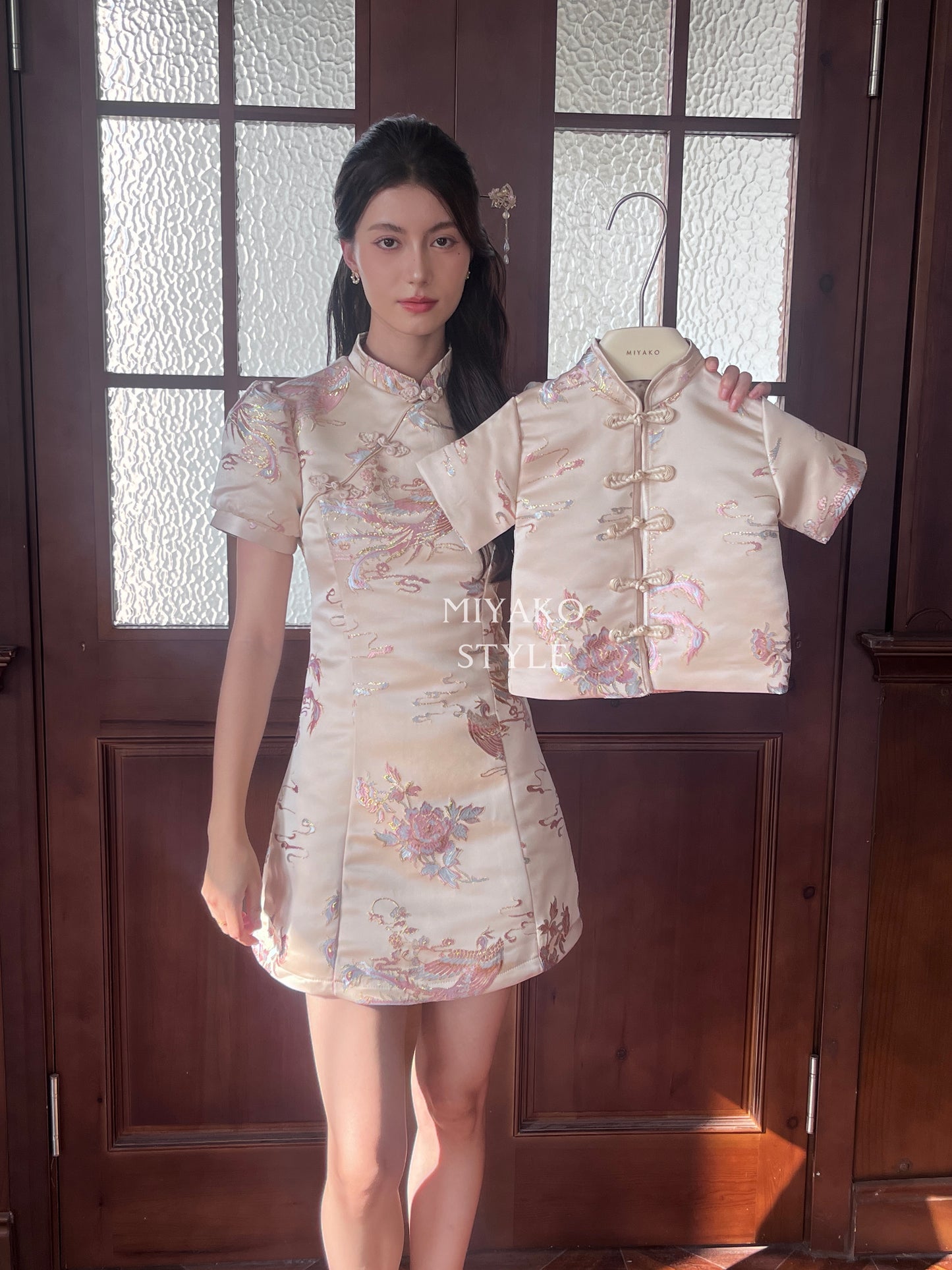 【凤华绝代】Phoenix Cheongsam Dress in Champagne Gold 香槟金连衣裙
