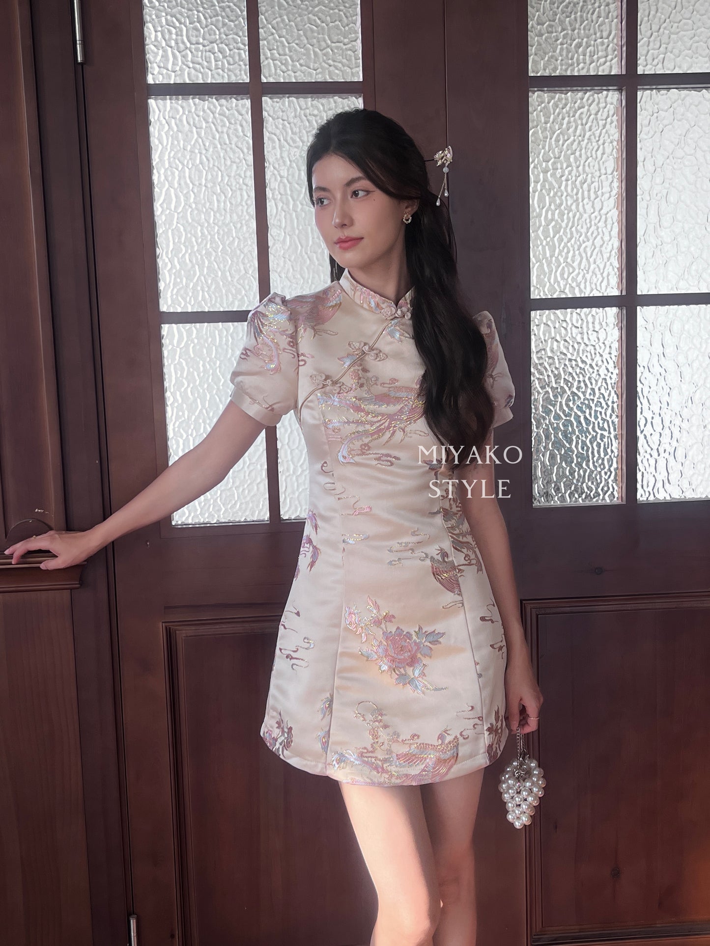 【凤华绝代】Phoenix cheongsam dress in champagne gold 香槟金连衣裙