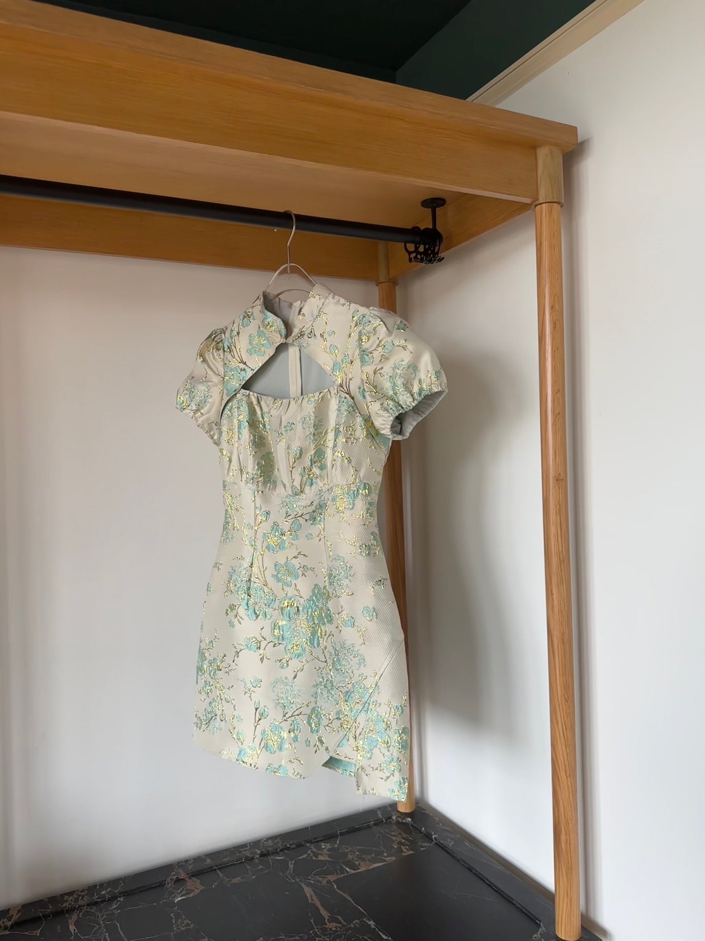 (DEFECT) Chic Cheongsam Dress in Pink