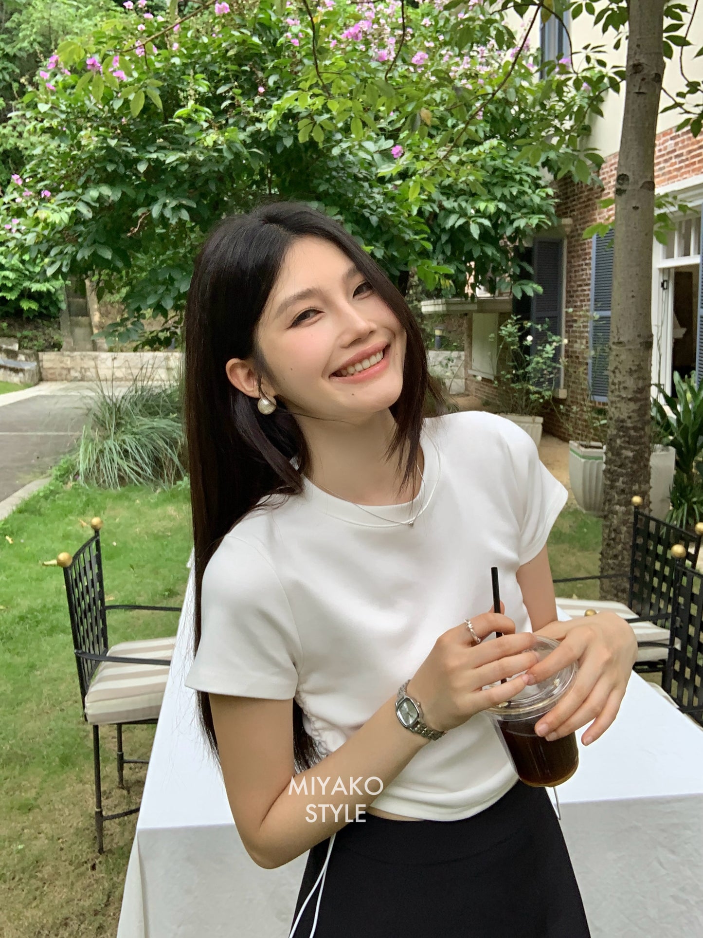 (DEFECT) Renee Short Sleeve Crop Top in White