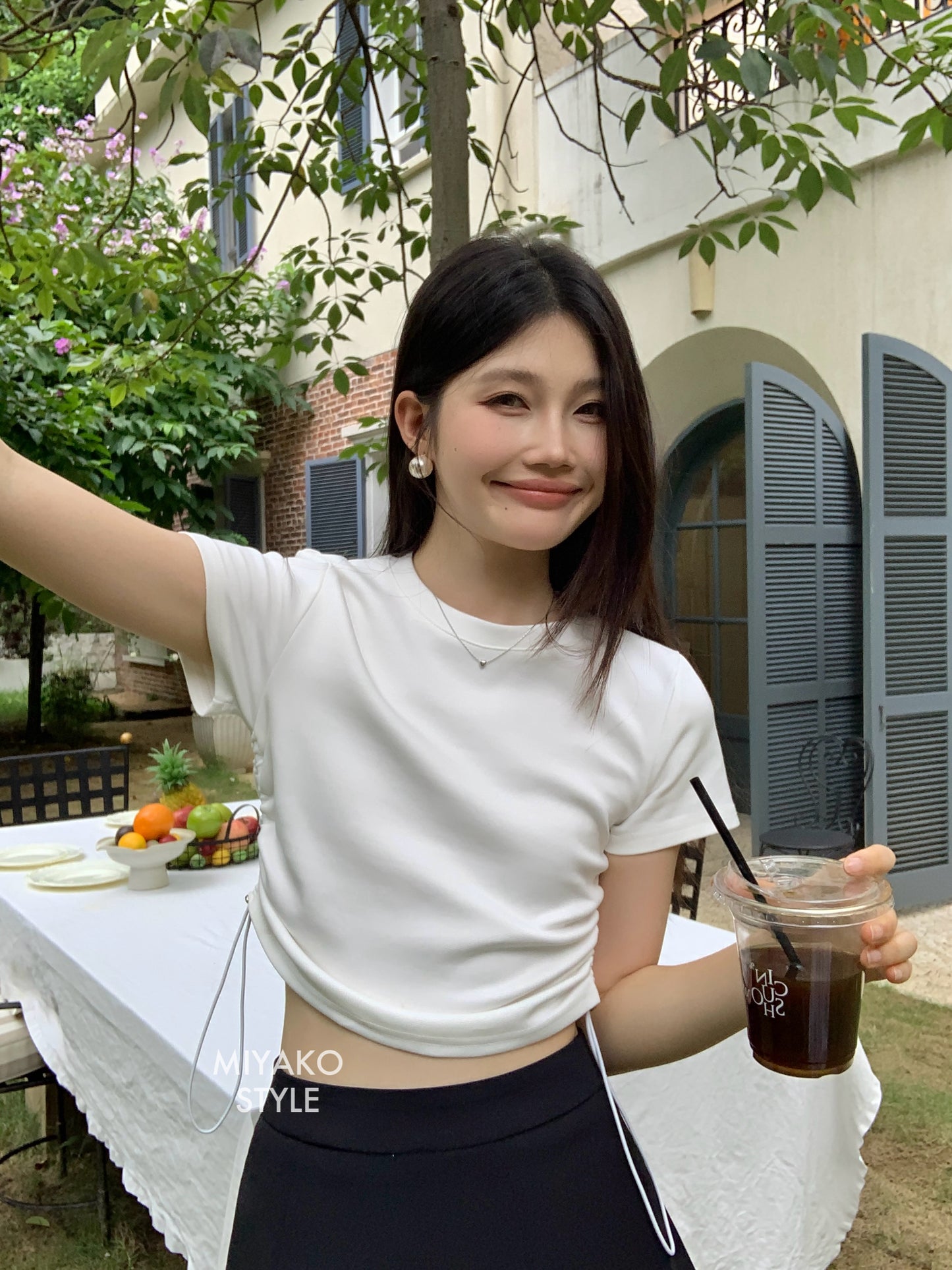 (DEFECT) Renee Short Sleeve Crop Top in White