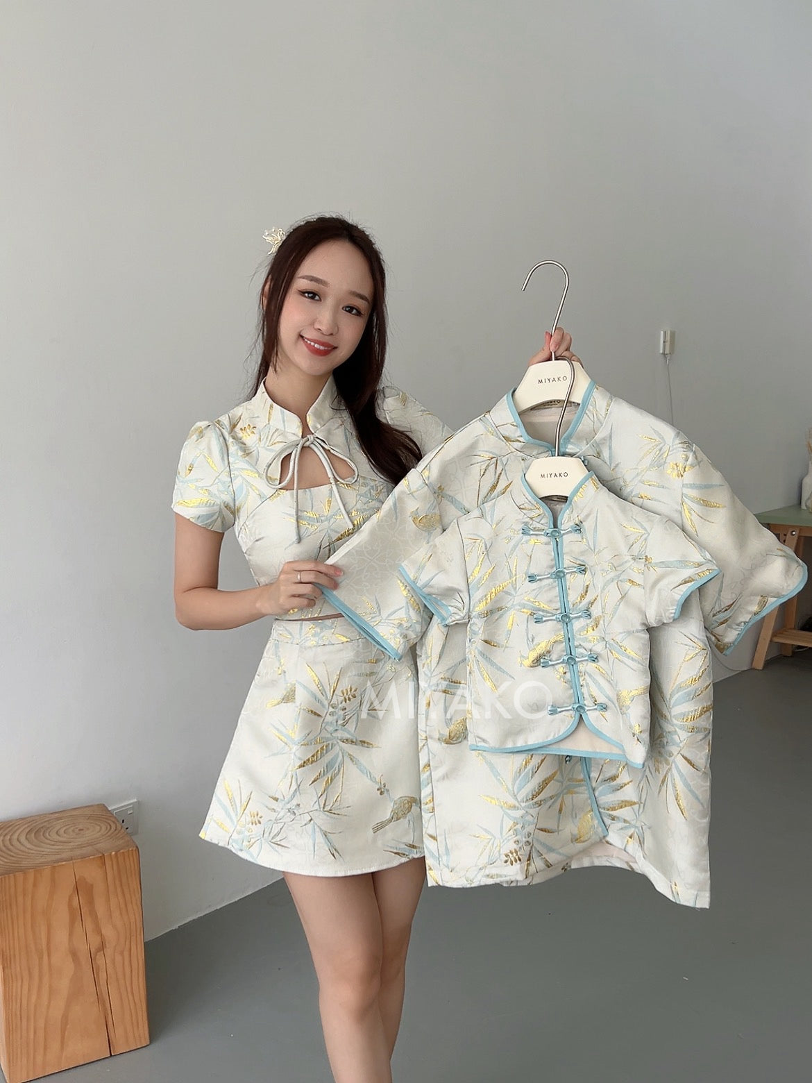 【鎏金竹叶】JIN Premium Cheongsam Top in Ivory (金杏色套裝上衣TOP ONLY)