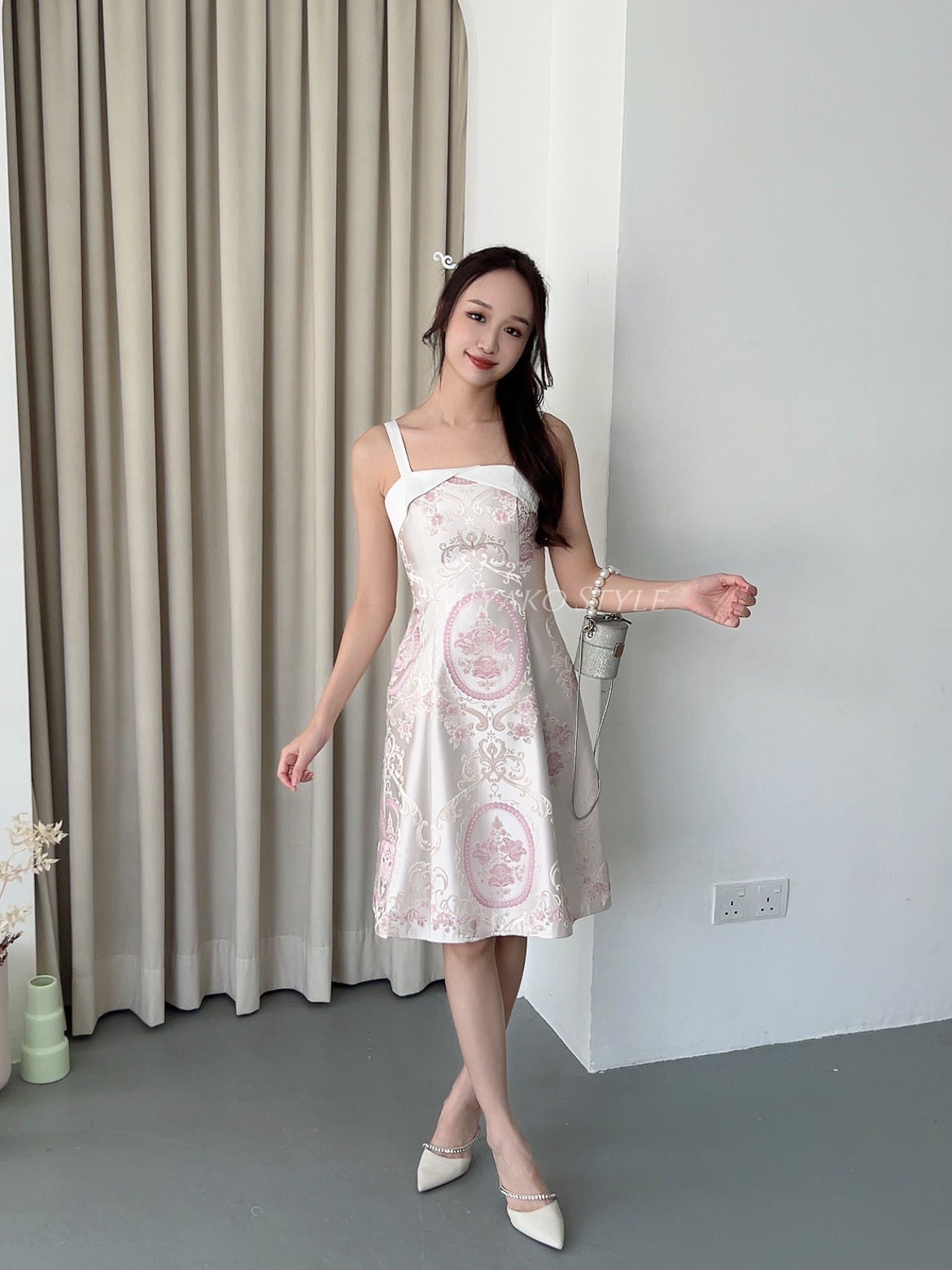 【宫廷】Gong Premium Cheongsam Women Dress in Pink (粉色女连衣裙)