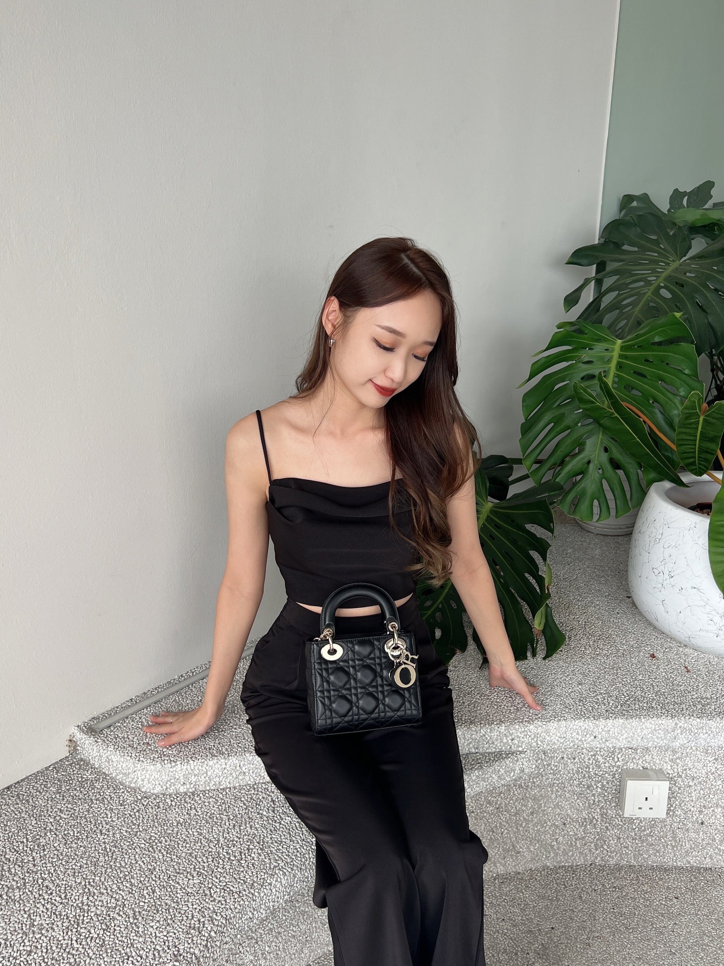 Rosy satin high waist pant in Black