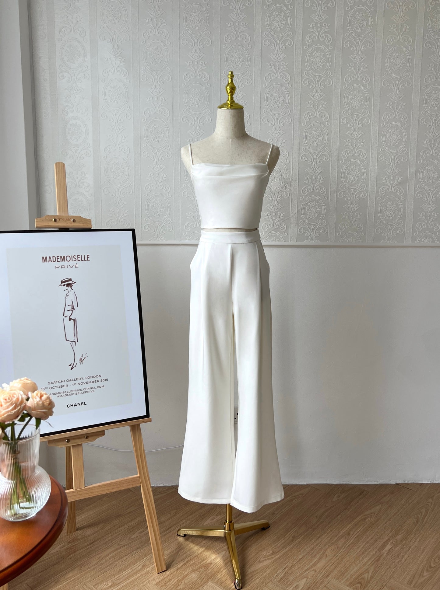 Rosy satin high waist pant in White