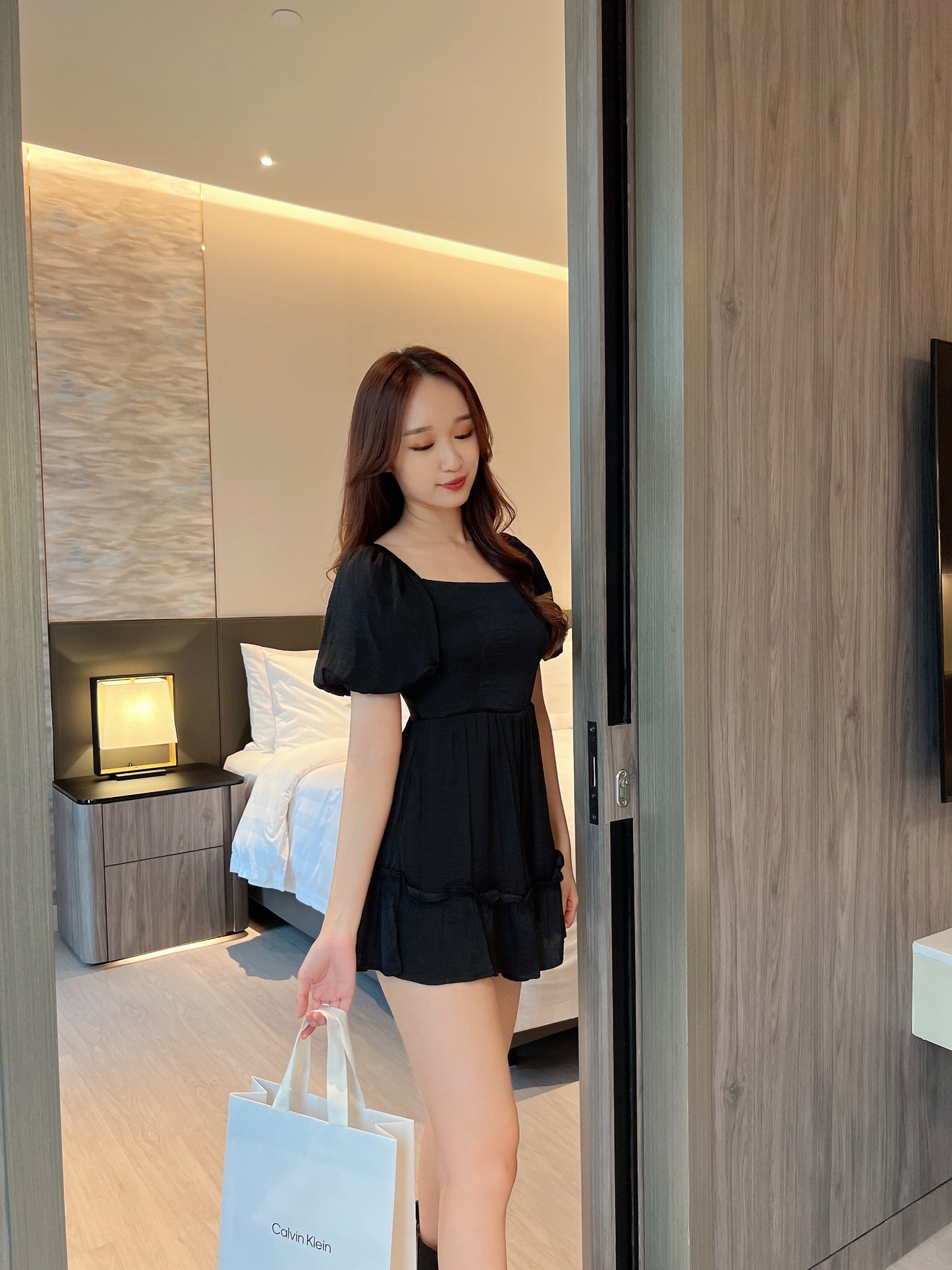 Ruth bubble sleeve Romper in Black