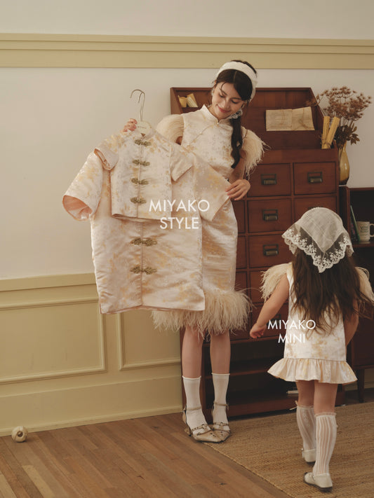 【孔雀开屏】Feather Cheongsam Little Boy Suit in Pink 香槟粉小男孩唐装