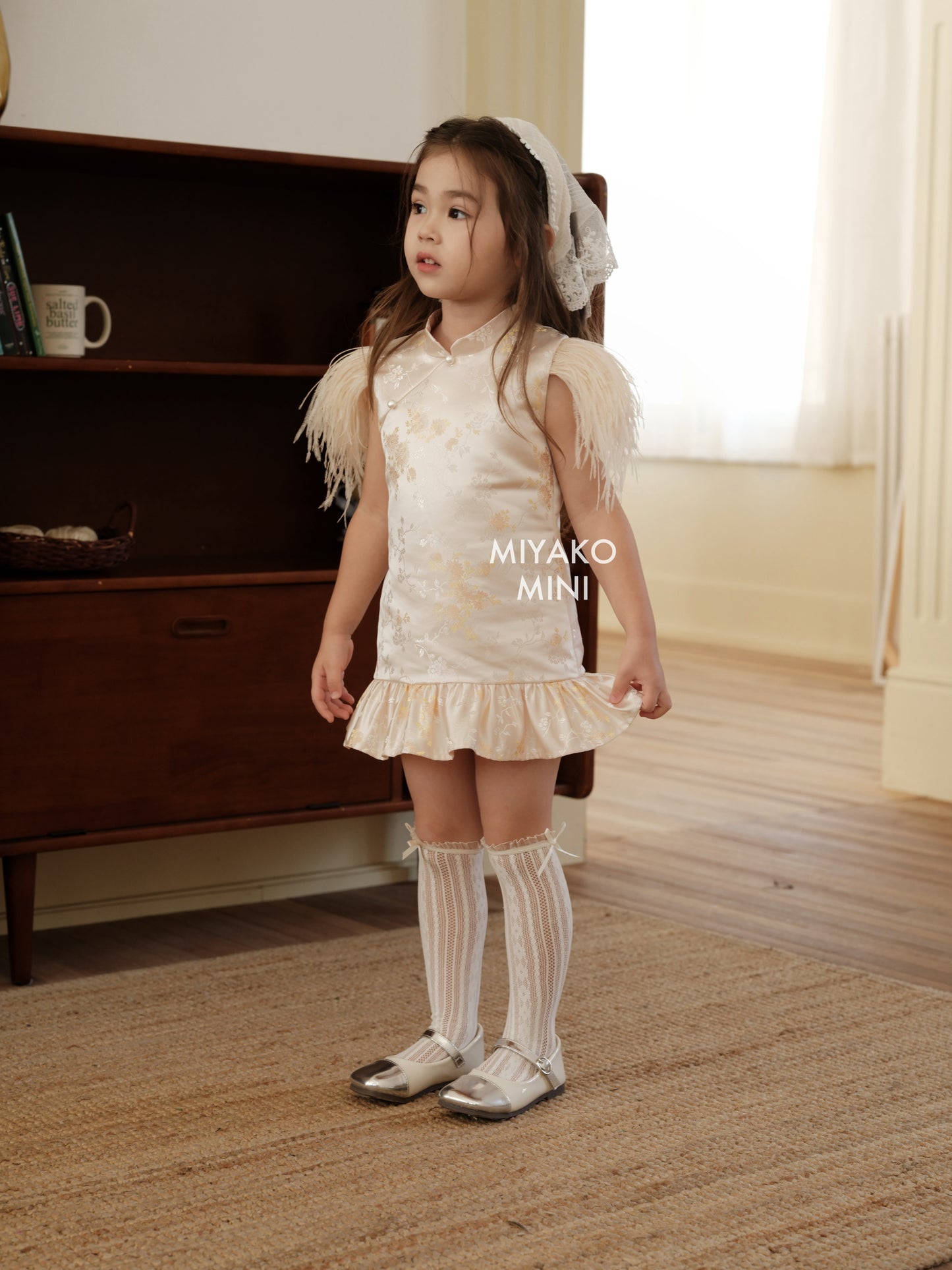 【孔雀开屏】Feather Cheongsam Little Girl Dress in Pink 香槟粉小女孩连身裙