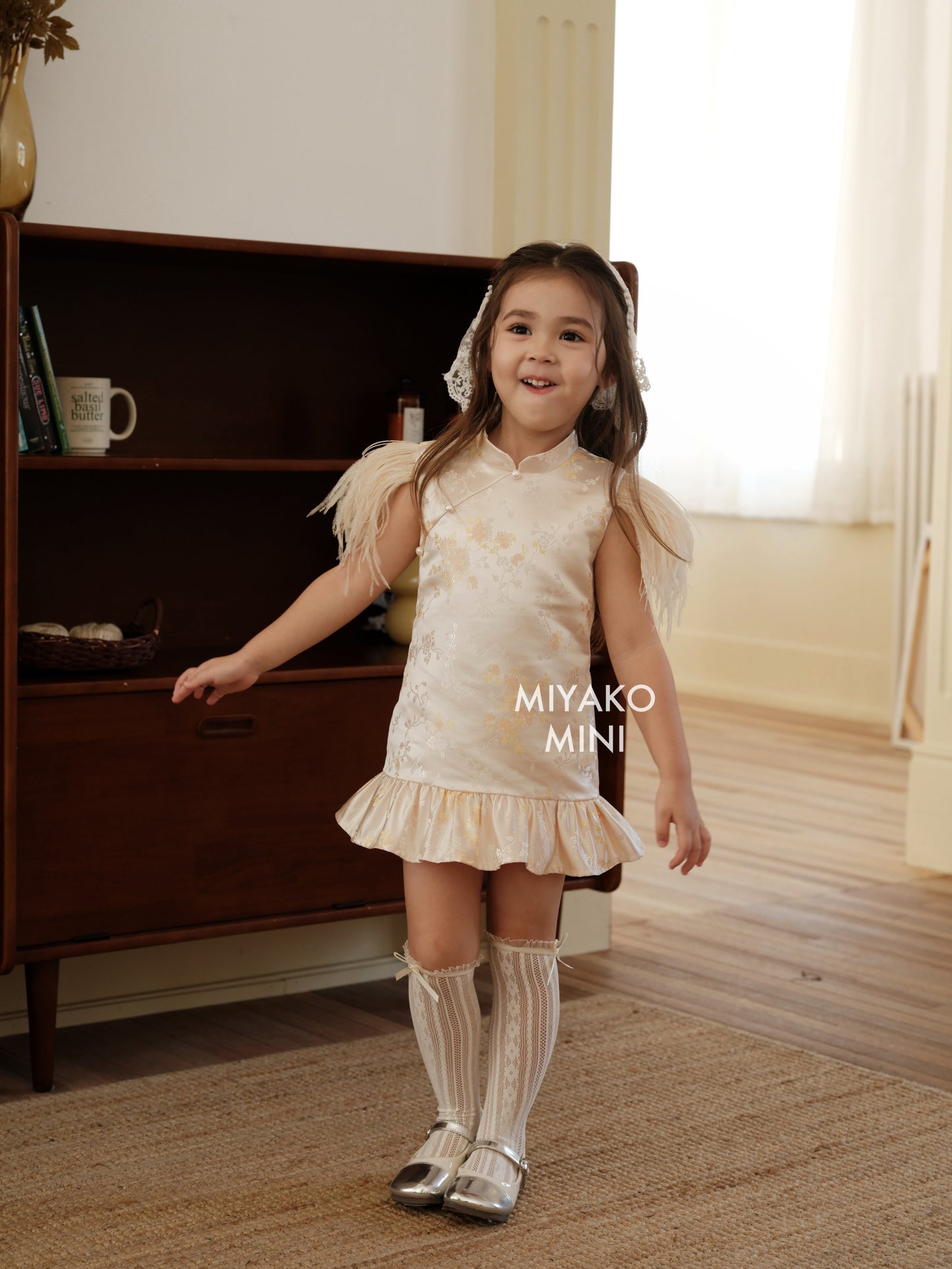 【孔雀开屏】Feather Cheongsam Little Girl Dress in Pink 香槟粉小女孩连身裙