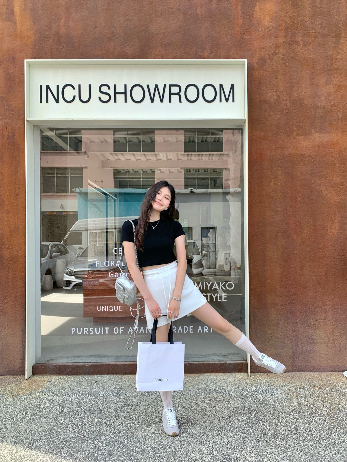 Anna Short Sleeve Crop Top in Black