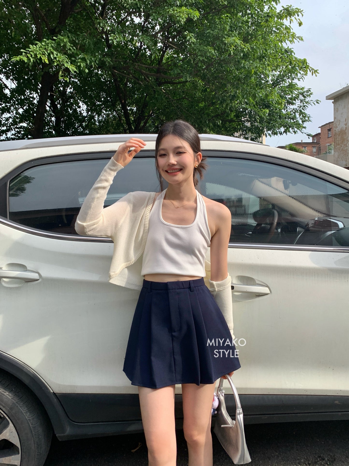 Aurora tennis skirt in Navy